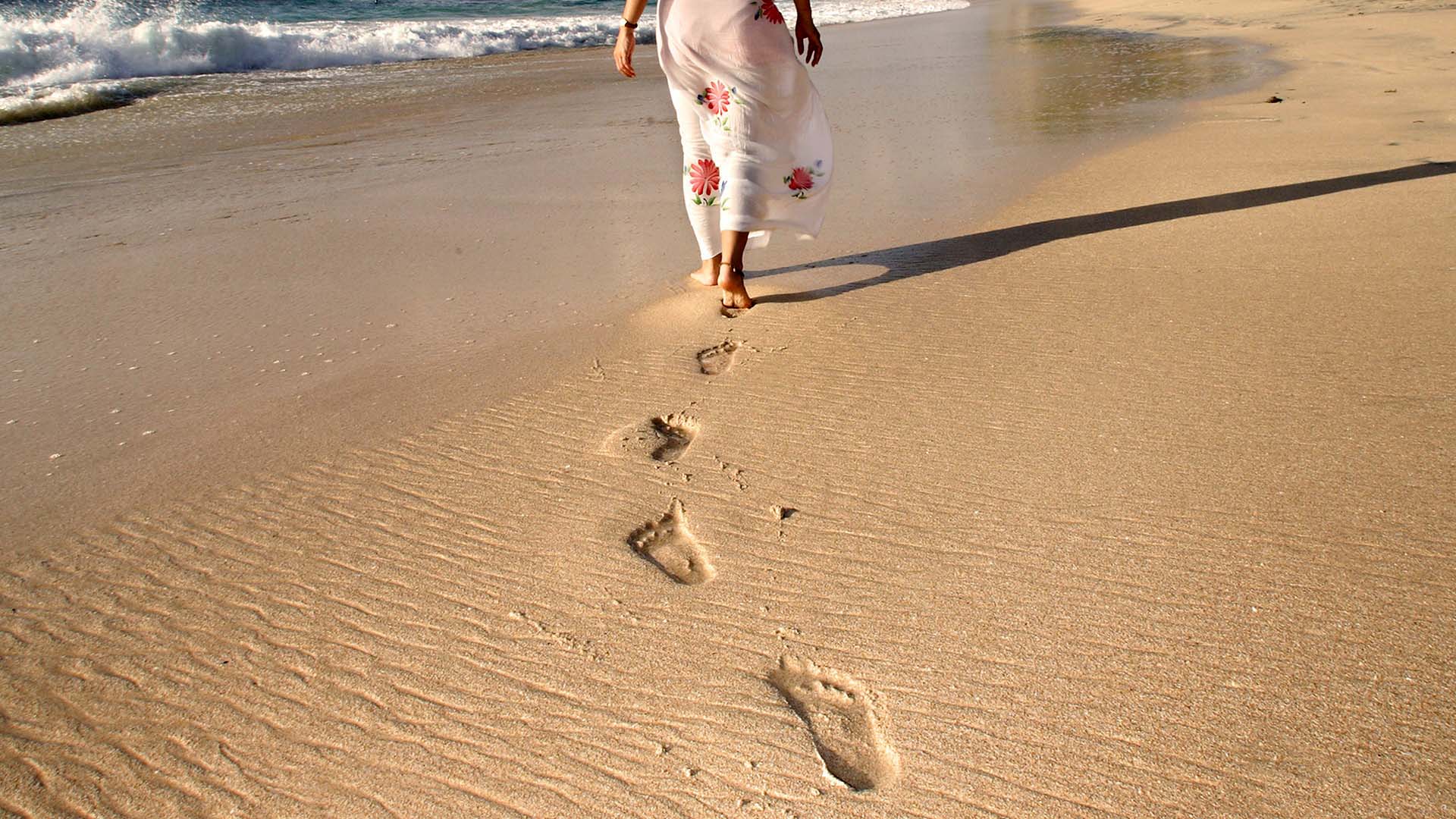 free-photo-footprints-in-sand-footprint-sand-sea-free-download