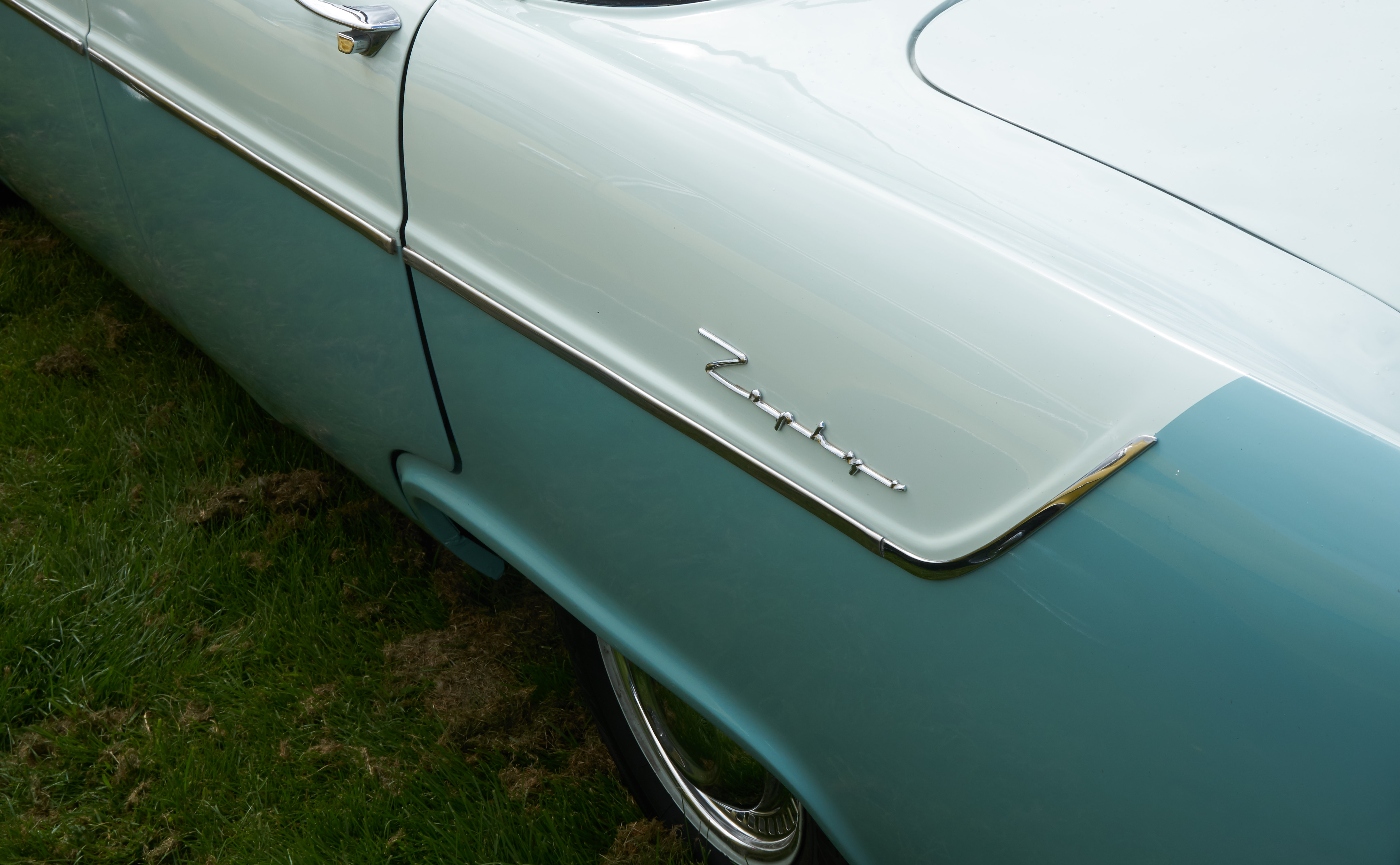 Ford zephyr mk ii tail photo