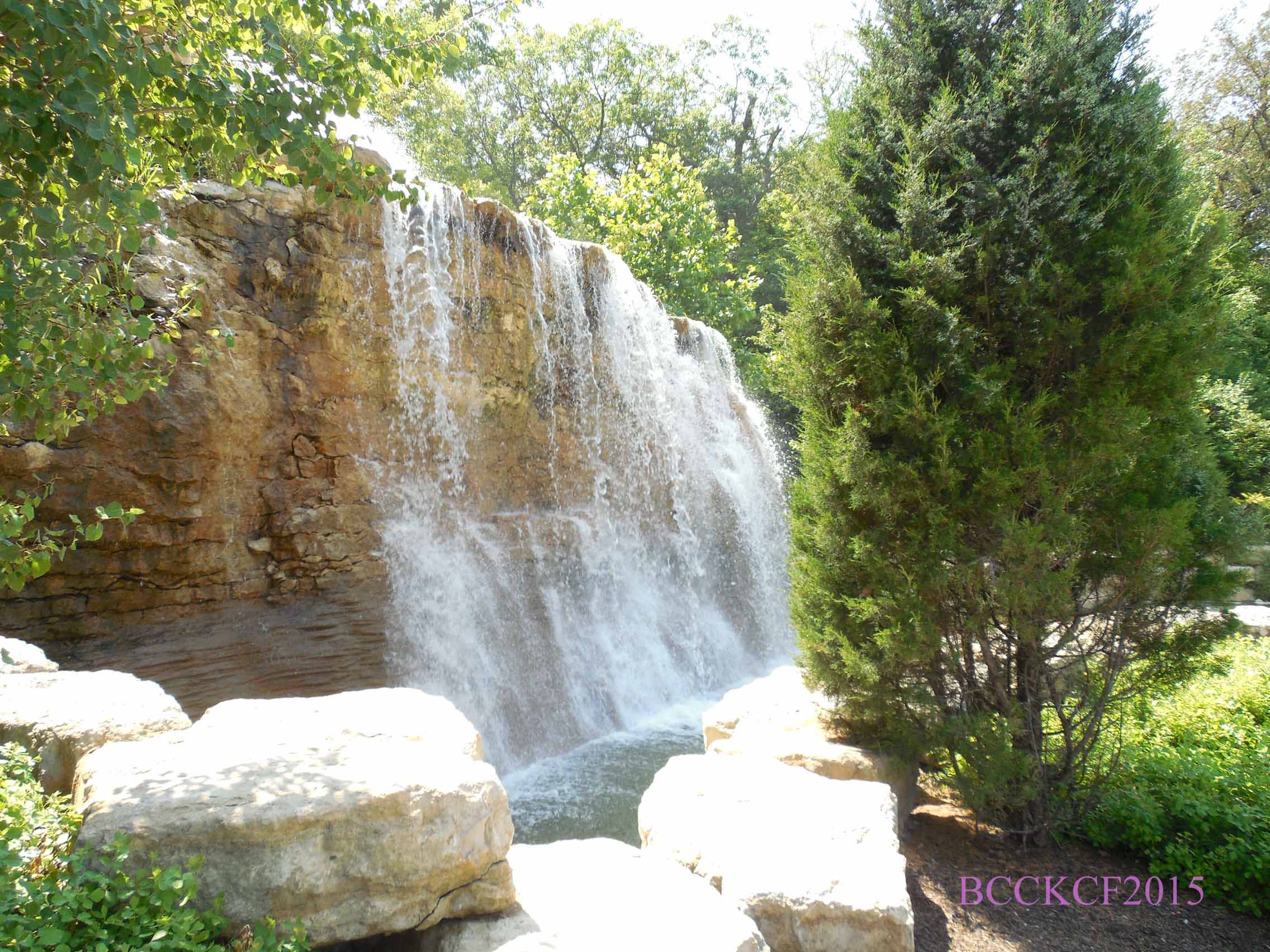 Forest View Fountain and Waterfall | Hunting Fountains in Kansas City