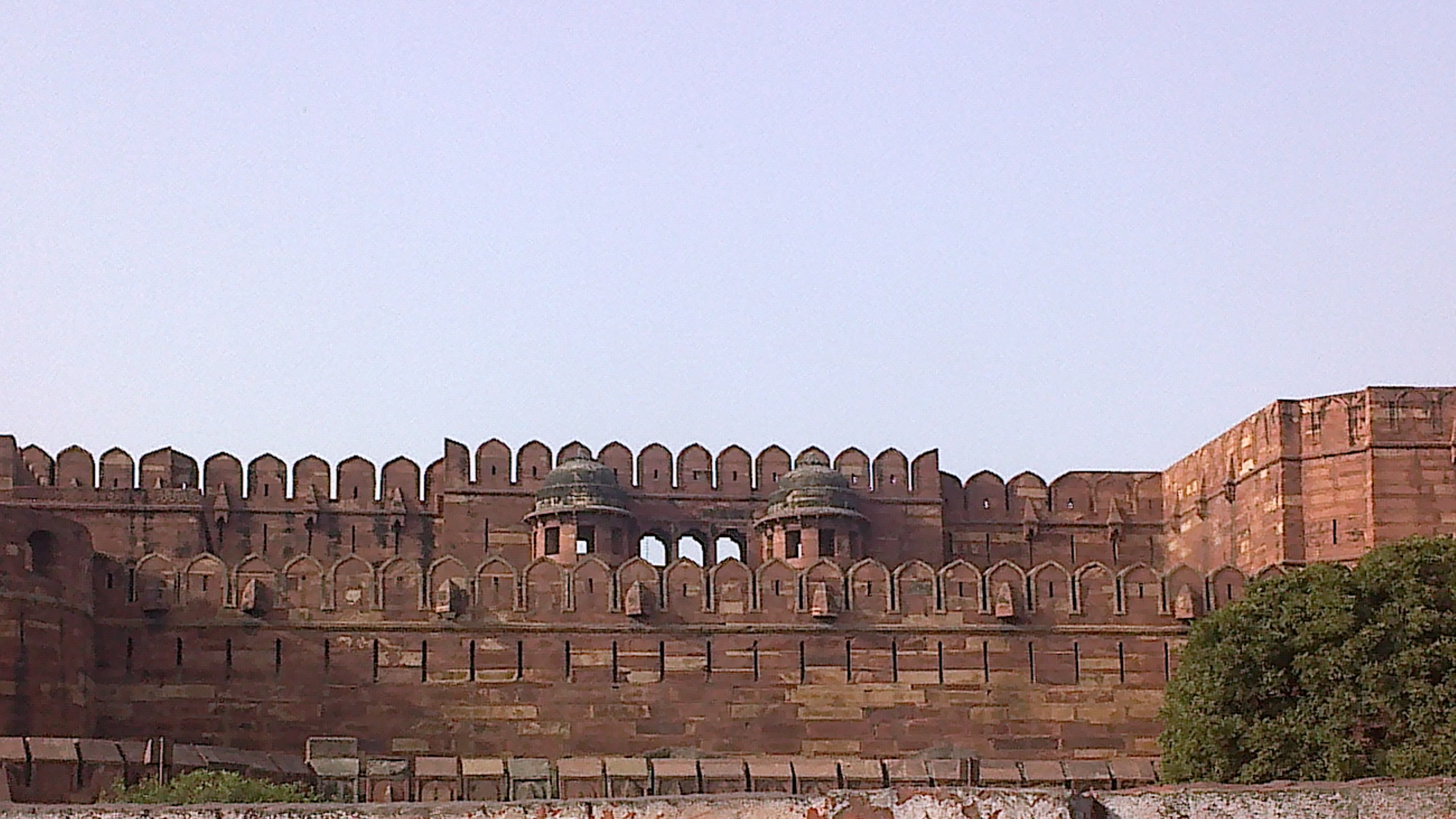 Fort Walls – Astonishing India
