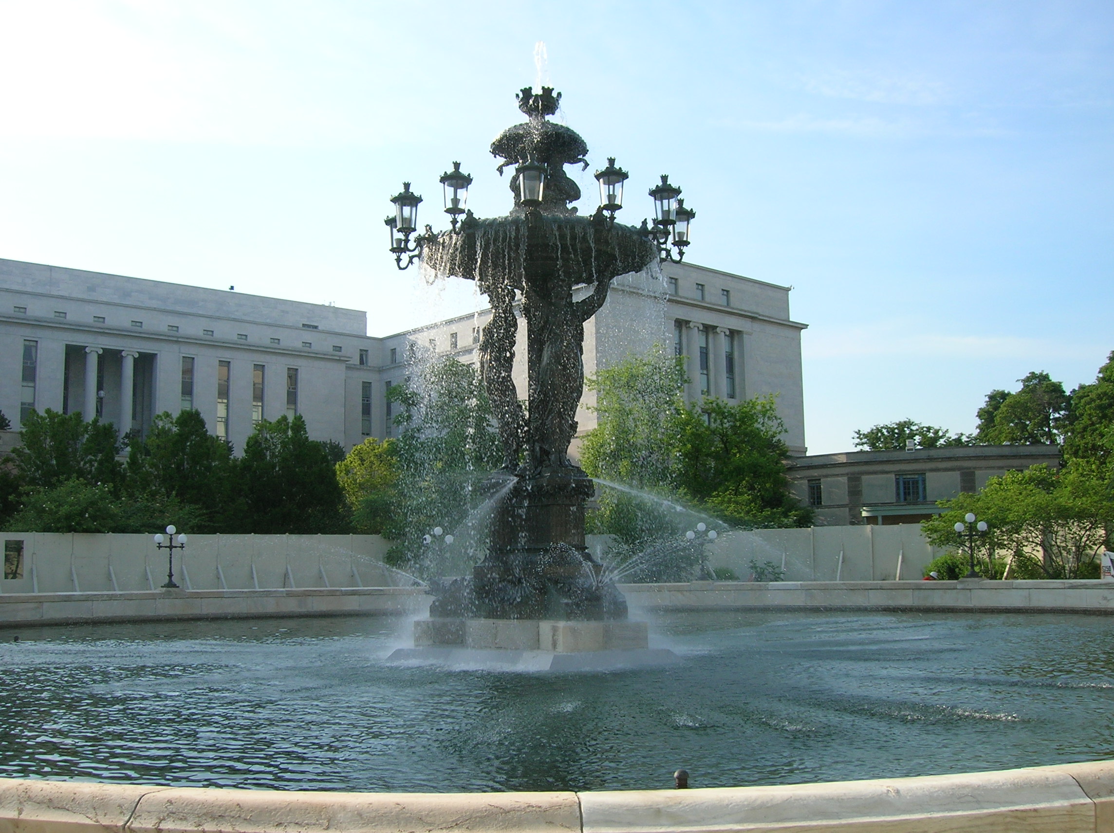 Bartholdi Park Fountain - Roman Fountains
