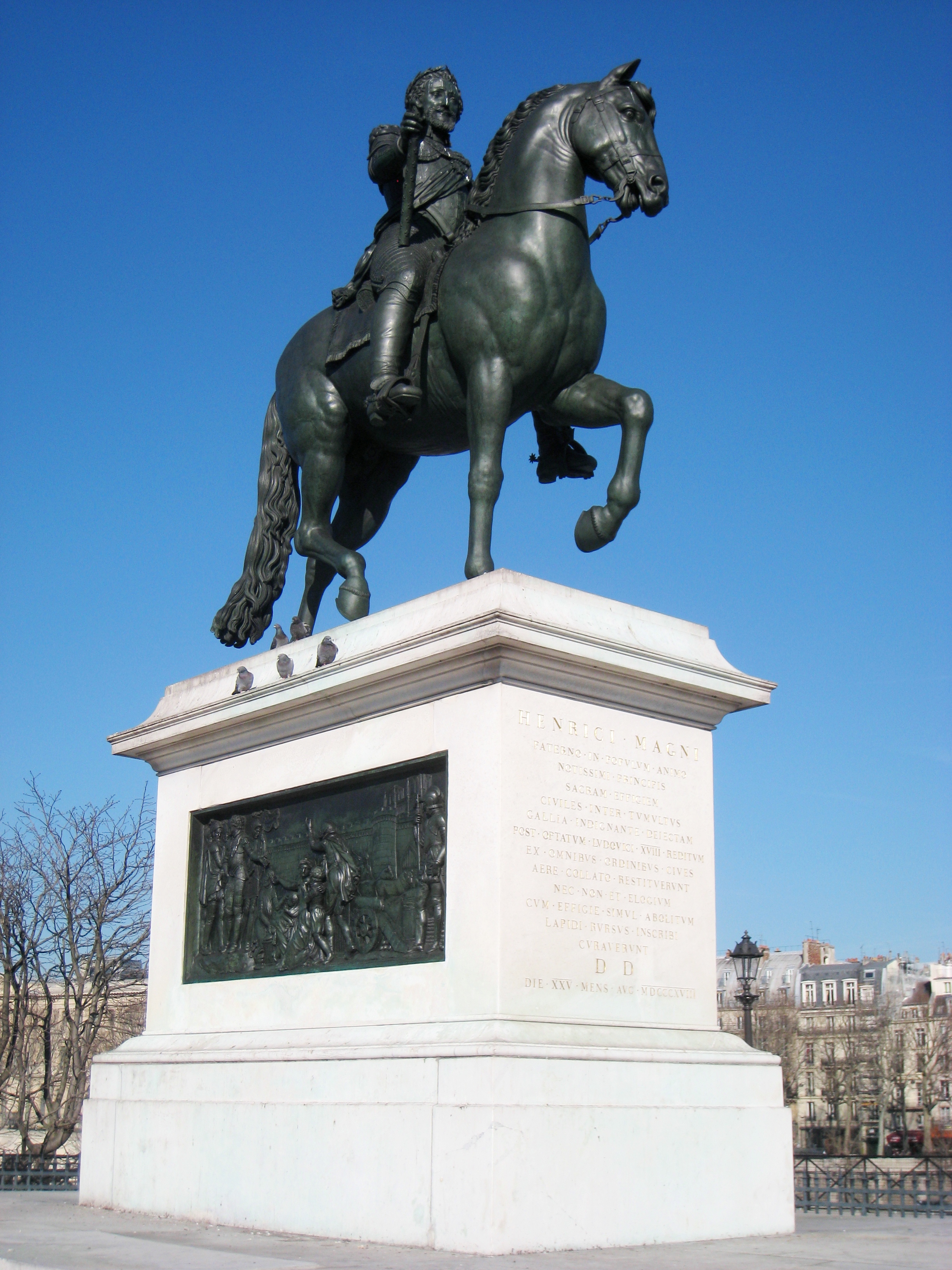 File:Statue of Henri IV - Pont Neuf, Paris, France.JPG - Wikipedia