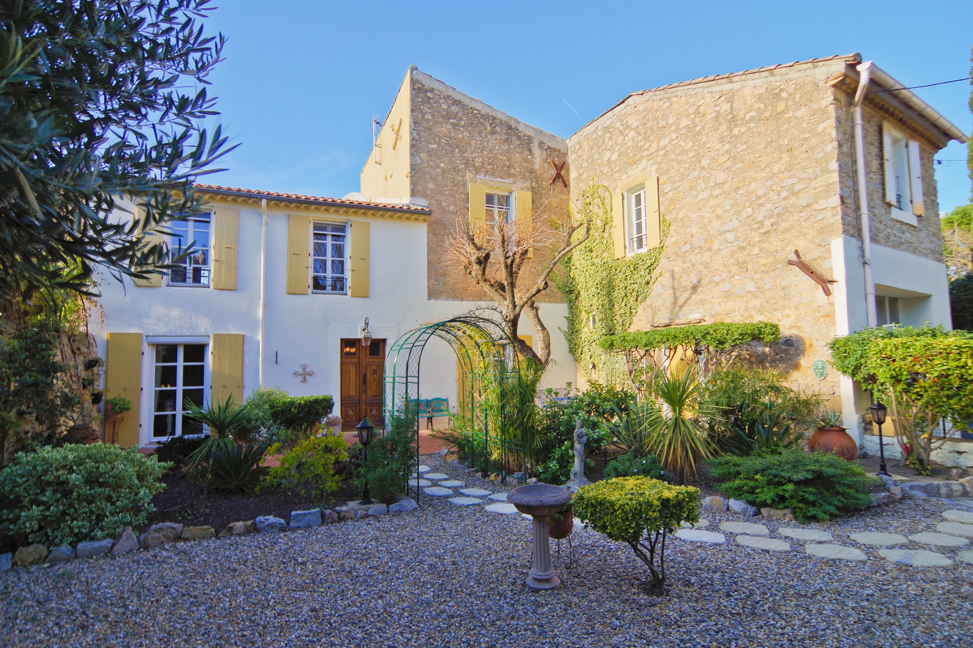 210m² French village house for sale in Montredon-des-Corbières, Aude