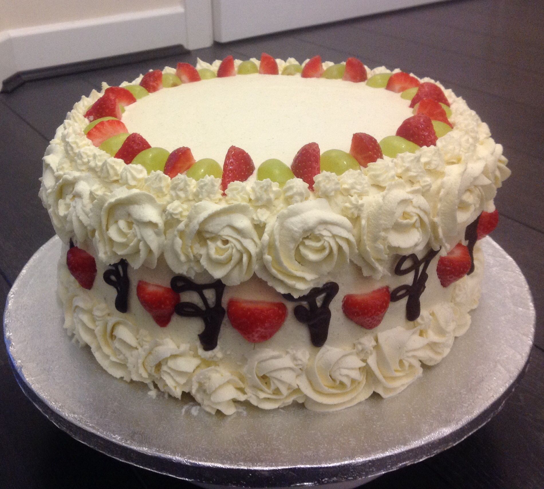 Fresh cream cake | cake | Pinterest | Fresh cream, Cream cake and Cake
