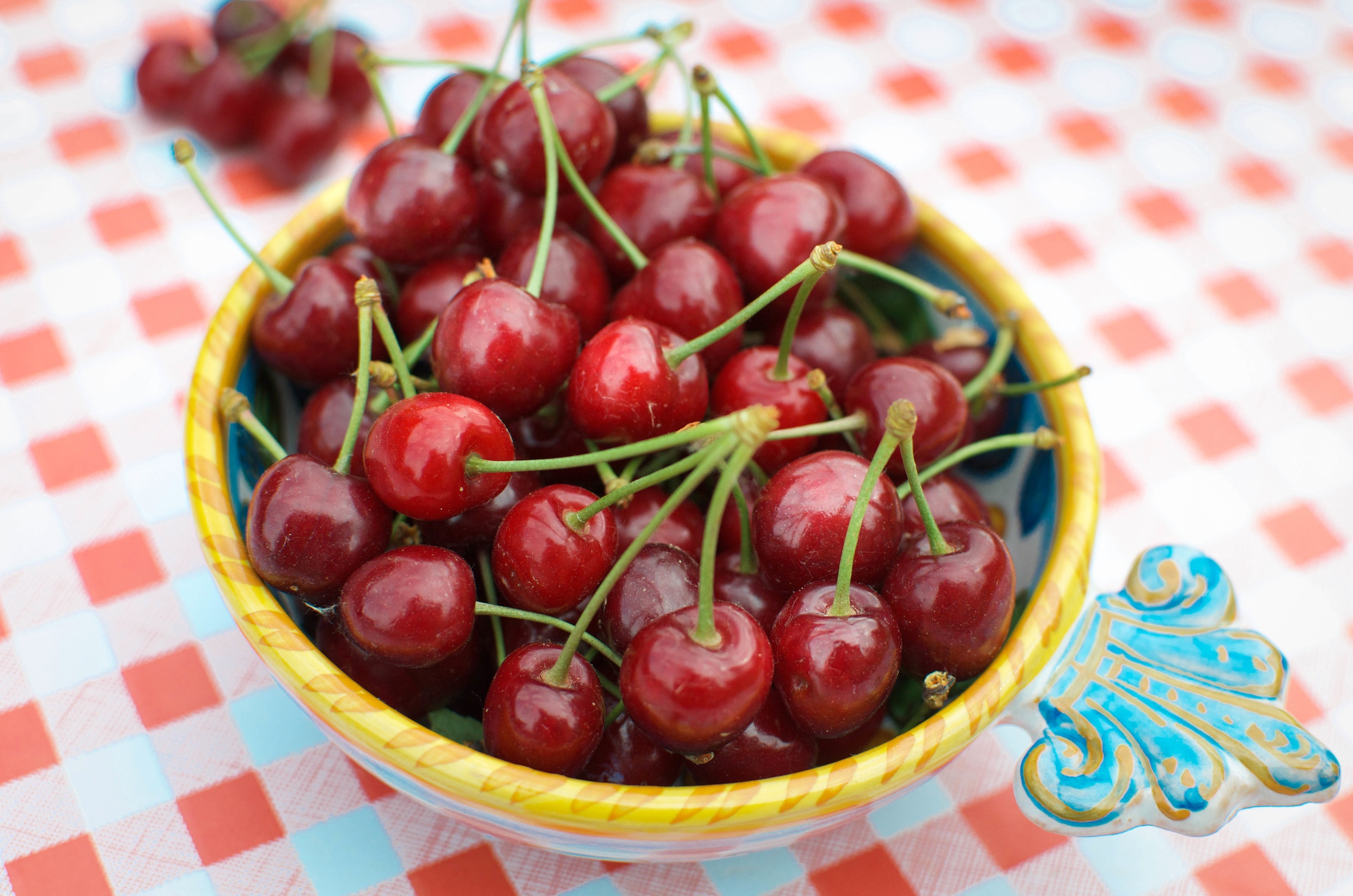 Foodista | Recipes, Cooking Tips, and Food News | Fresh Cherries in ...