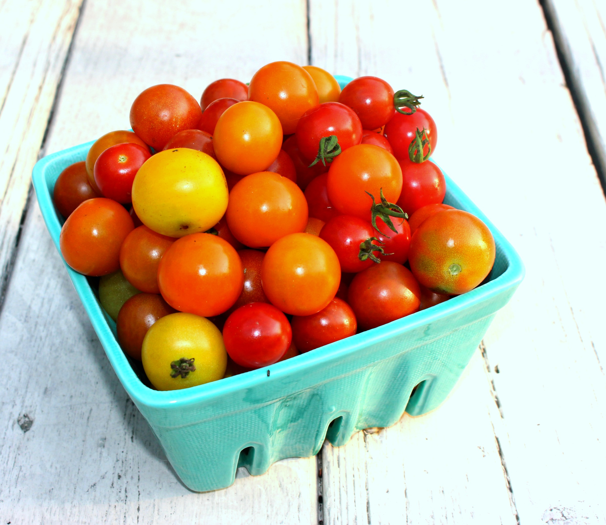 Using the Harvest: Heirloom Tomatoes and Cherry Tomatoes