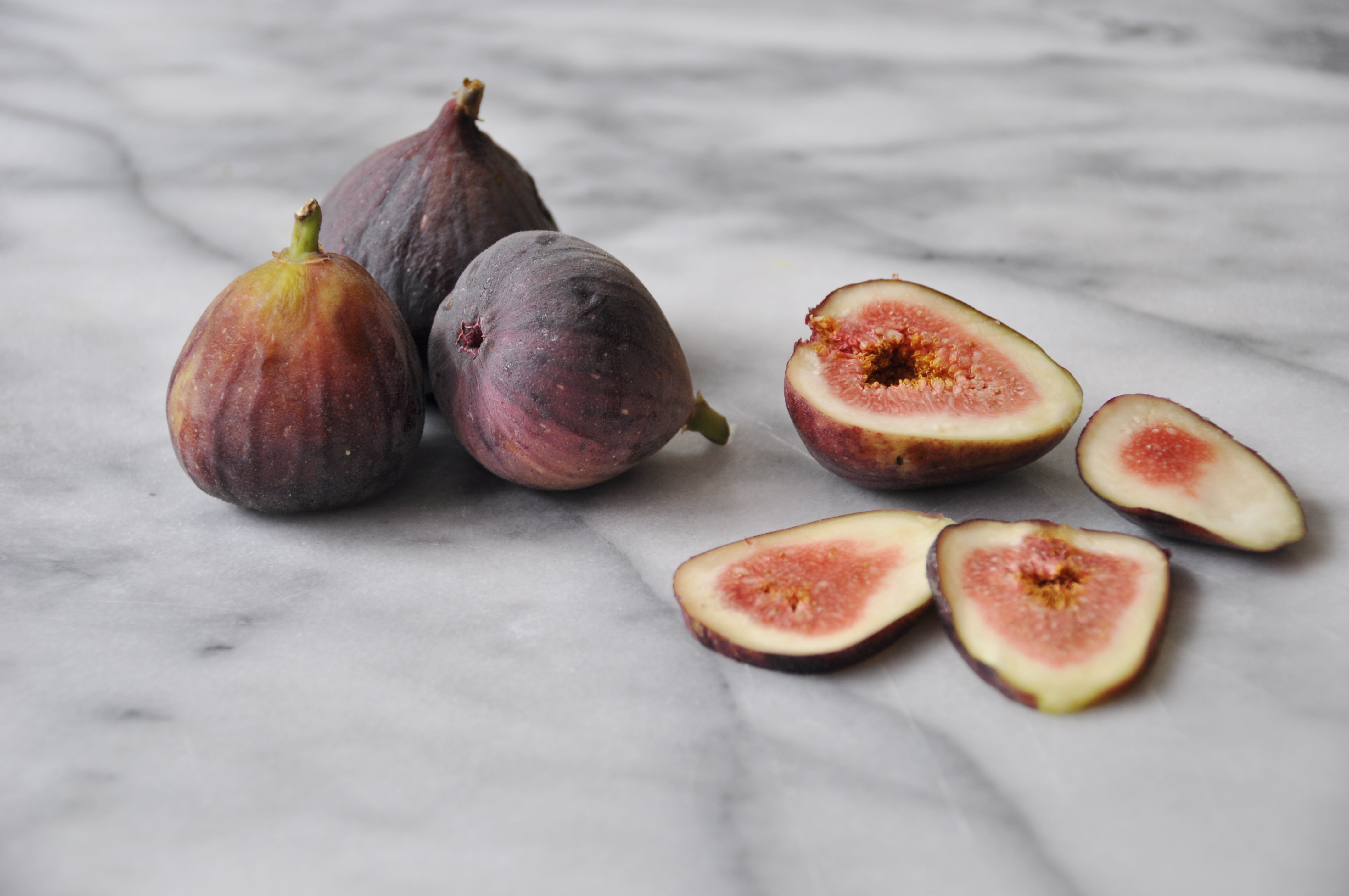 Vegan Fig Almond and Rosemary Crostata - Veganosity