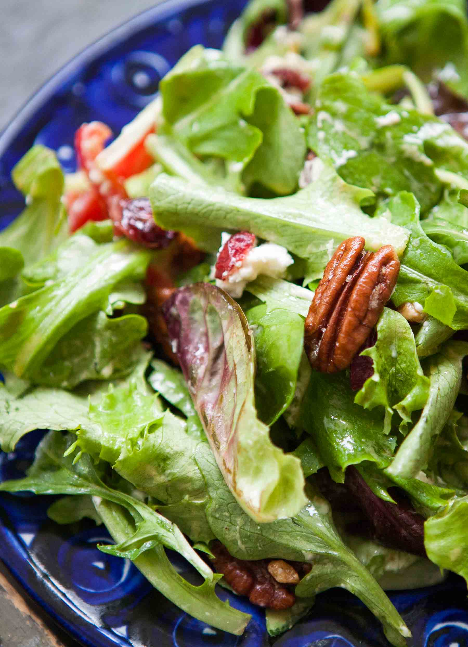 Mixed Green Salad with Pecans, Goat Cheese, and Honey Mustard ...