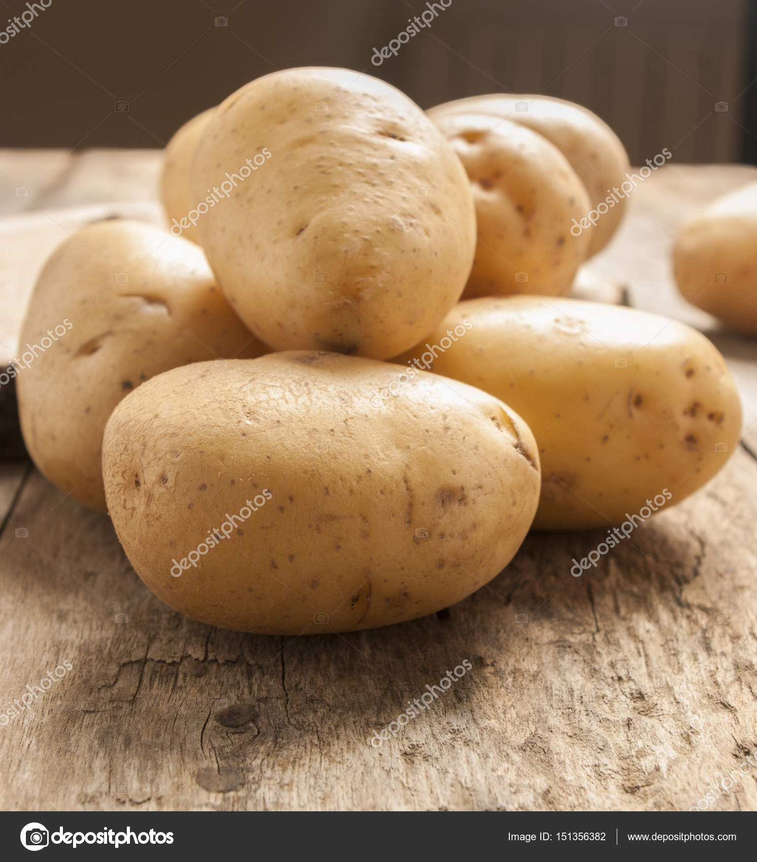 Raw potato food . Fresh potatoes — Stock Photo © funkybg #151356382