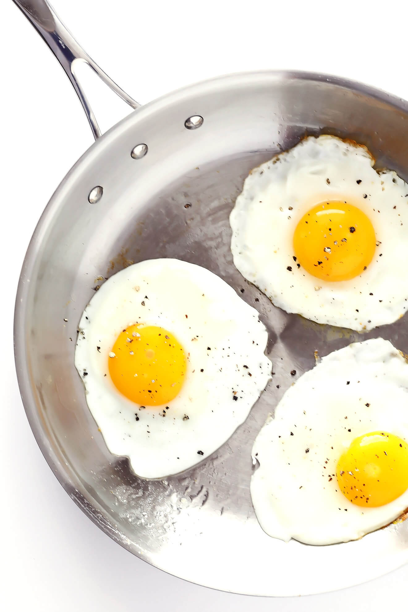 How To Make Fried Eggs -- 4 Ways! | Gimme Some Oven