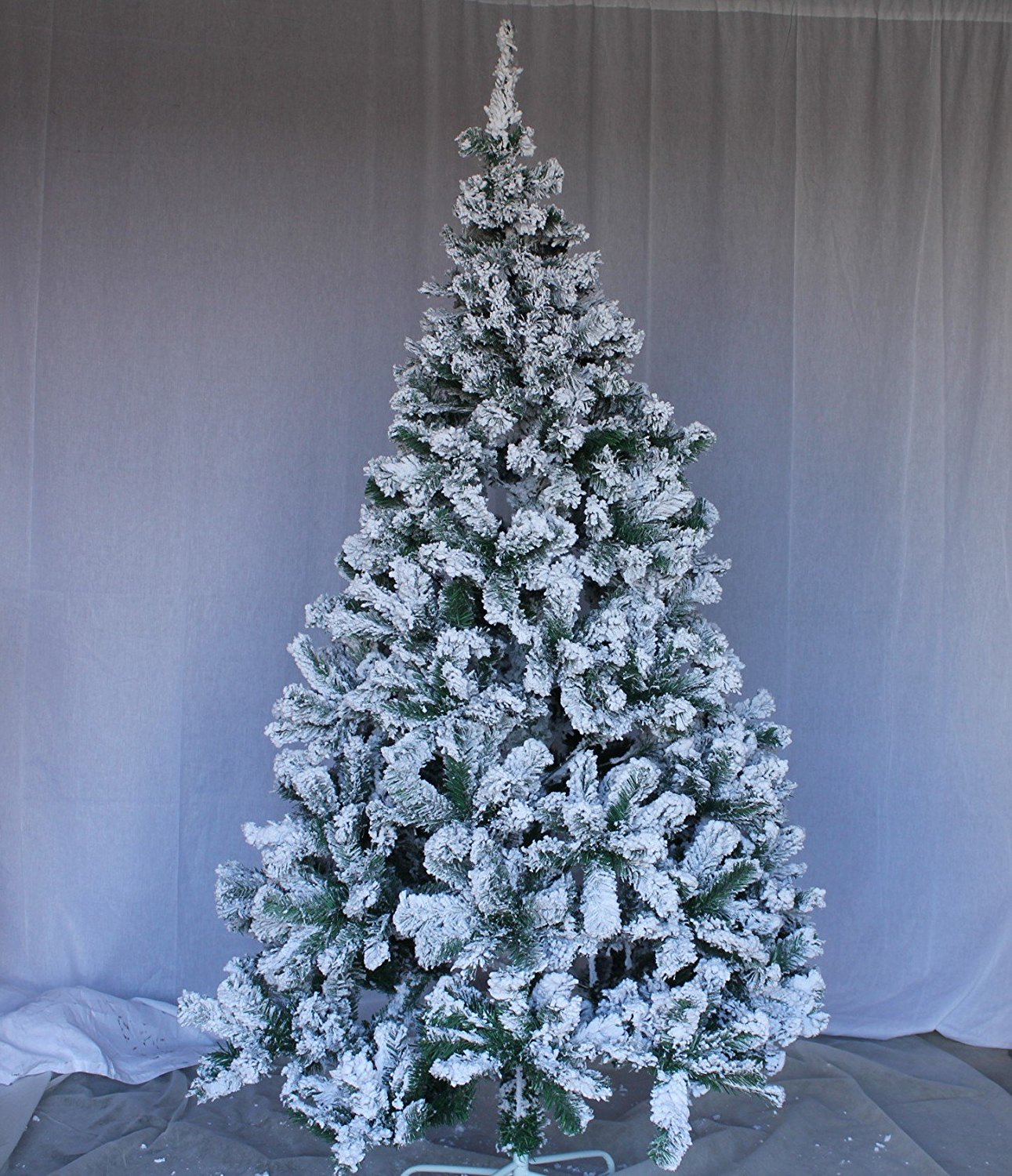 Amazon.com: Perfect Holiday Christmas Tree, 5-Feet, Flocked Snow ...