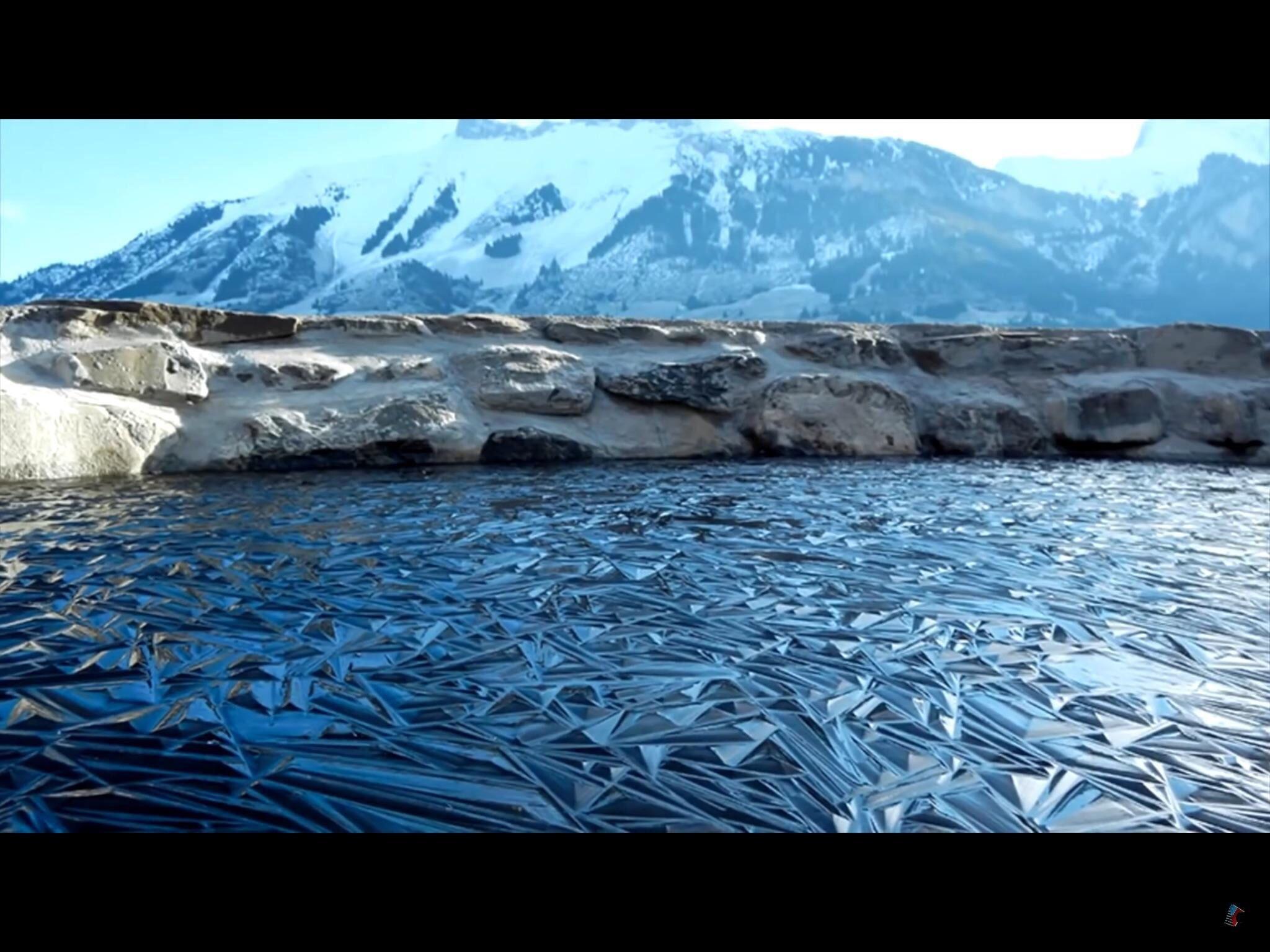 This frozen lake in Switzerland : blackmagicfuckery