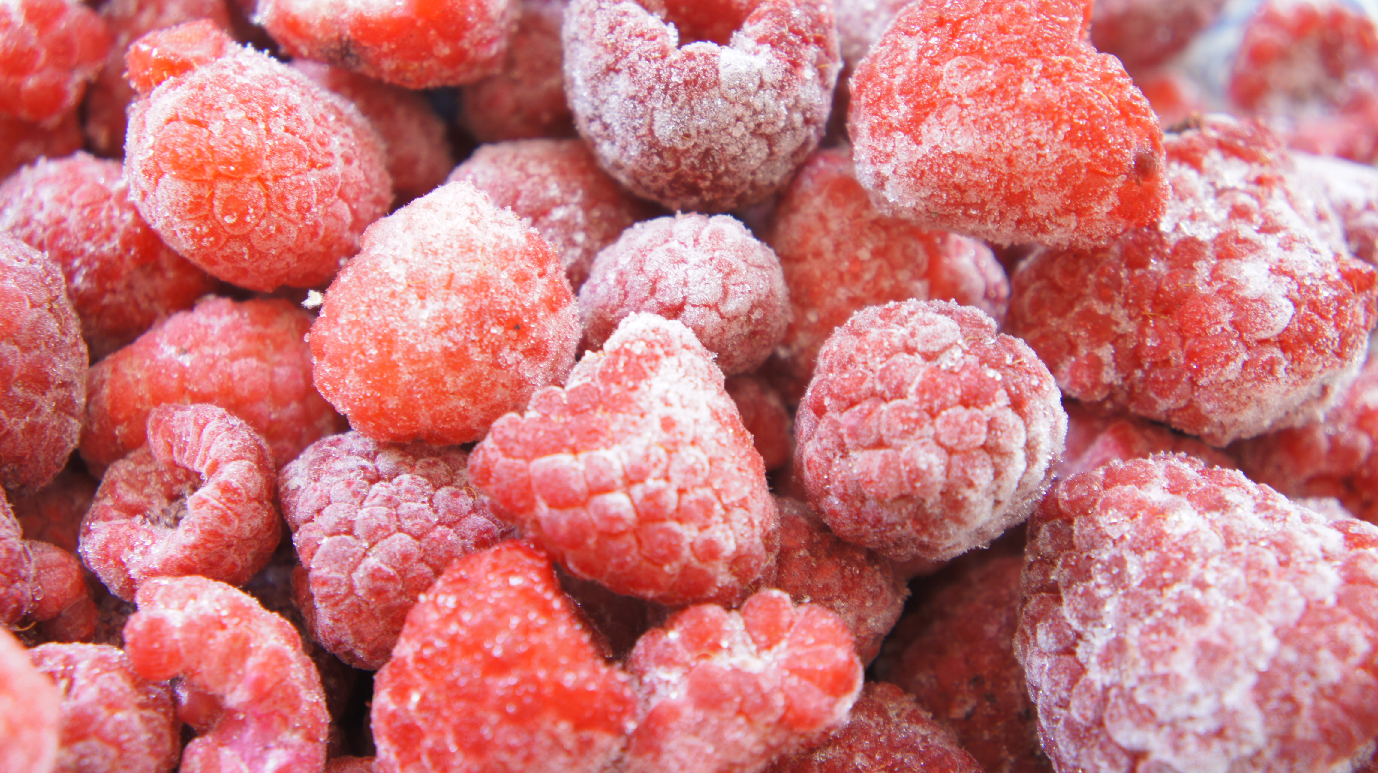 File:Frozen Raspberries - 3.jpg - Wikimedia Commons
