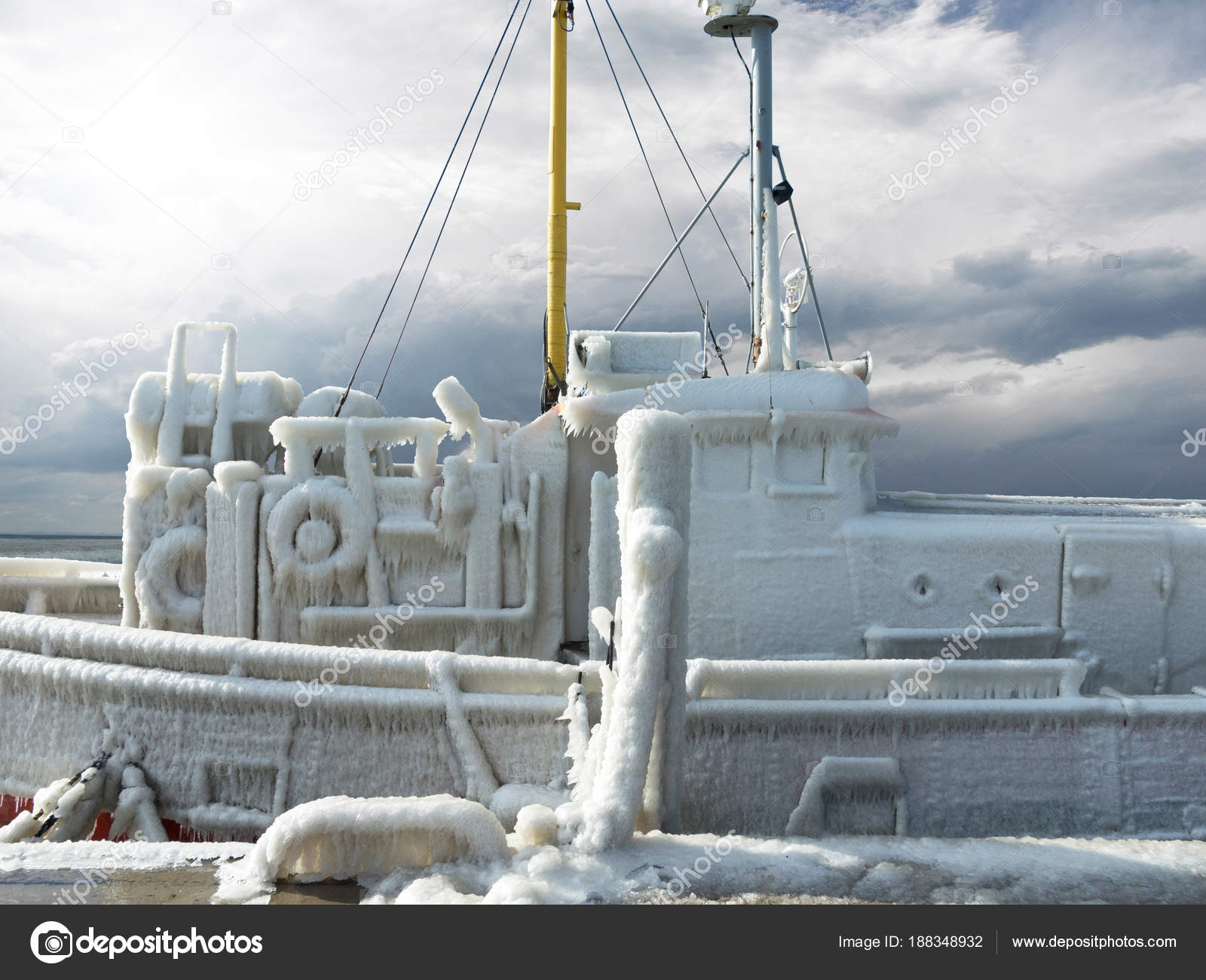 Frozen Ship Thick Ice Crust Severe Winter Storm — Stock Photo ...
