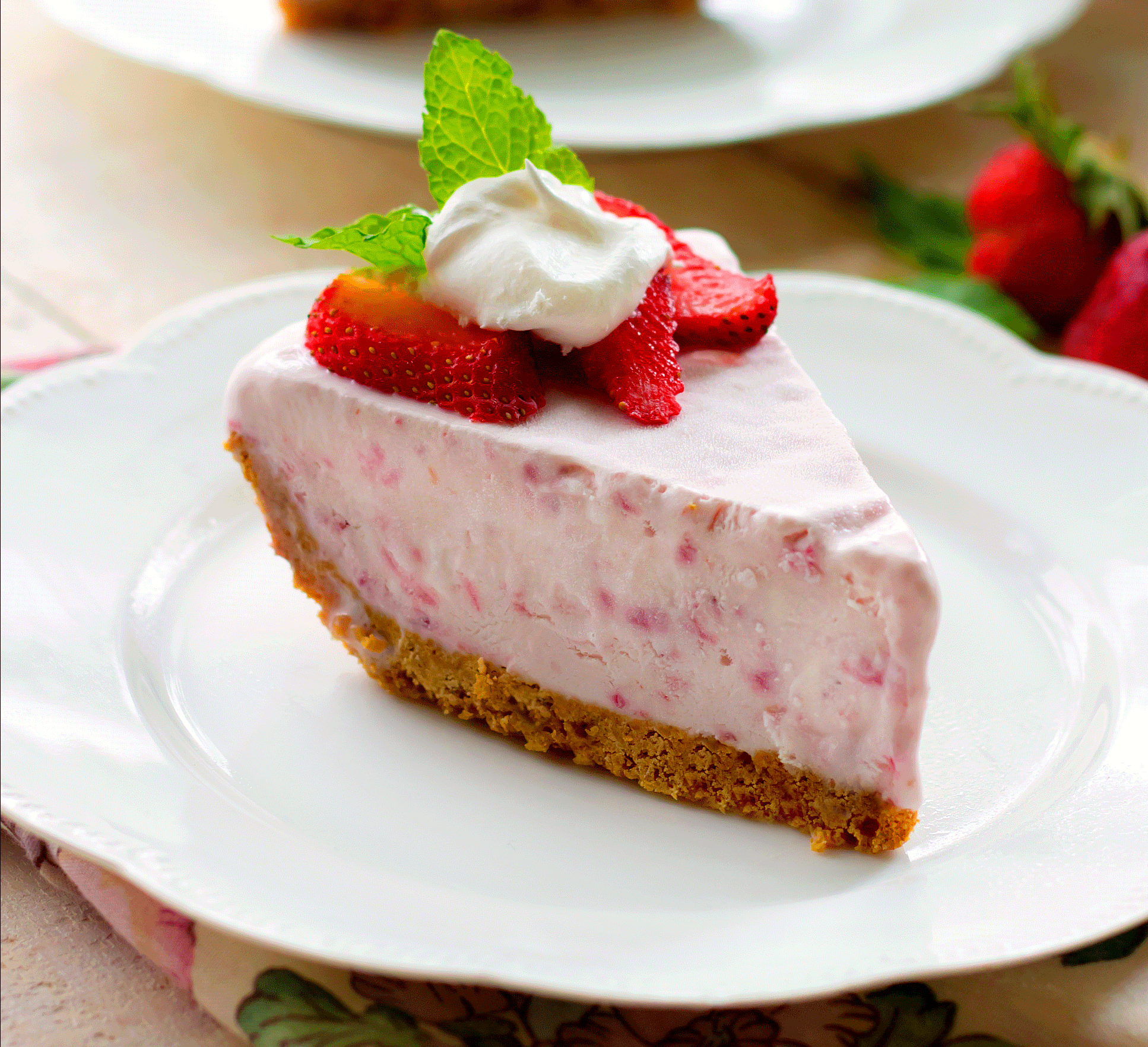 Frozen Strawberry Cream Pie - Bunny's Warm Oven