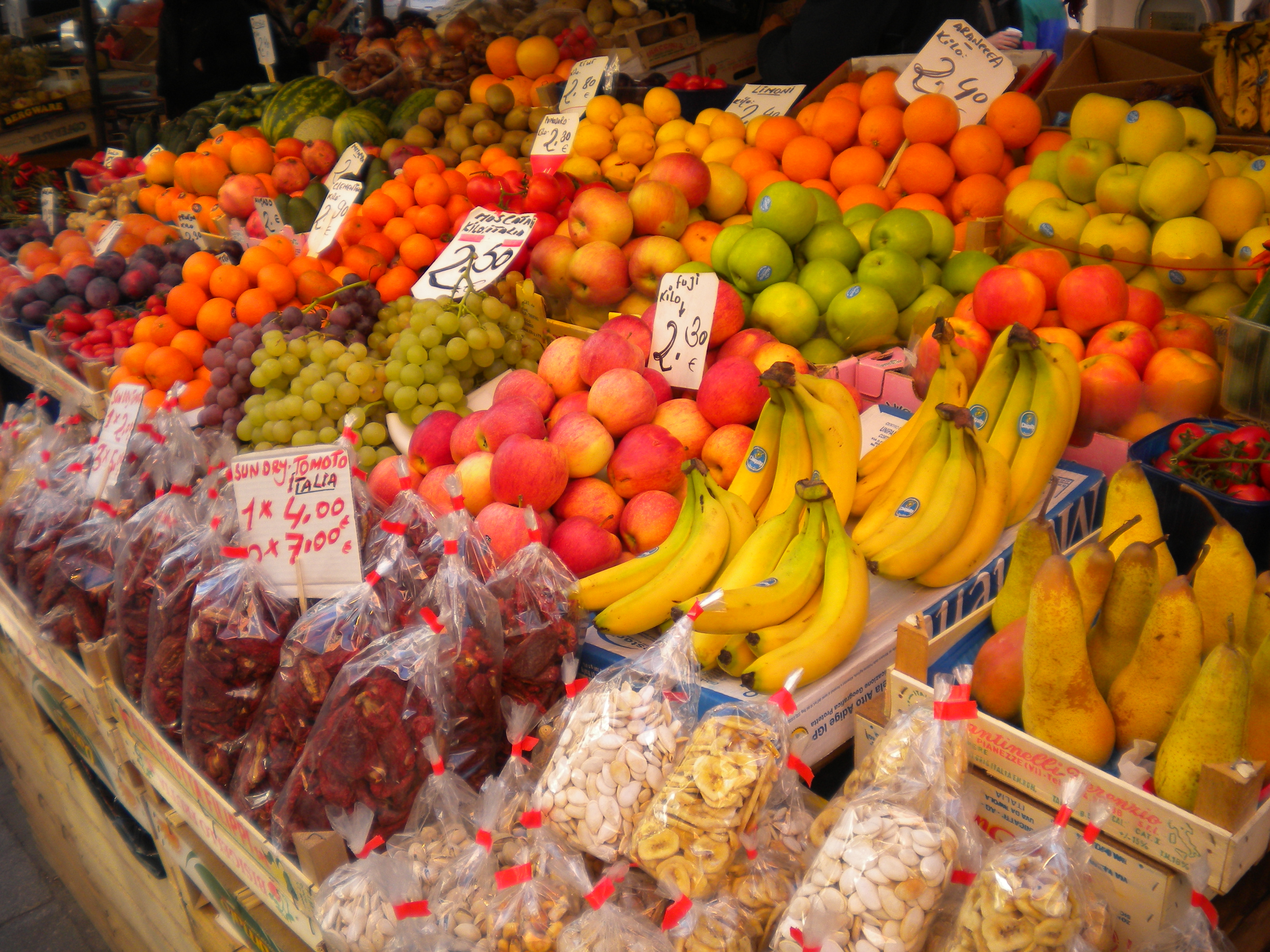 Fruits market photo