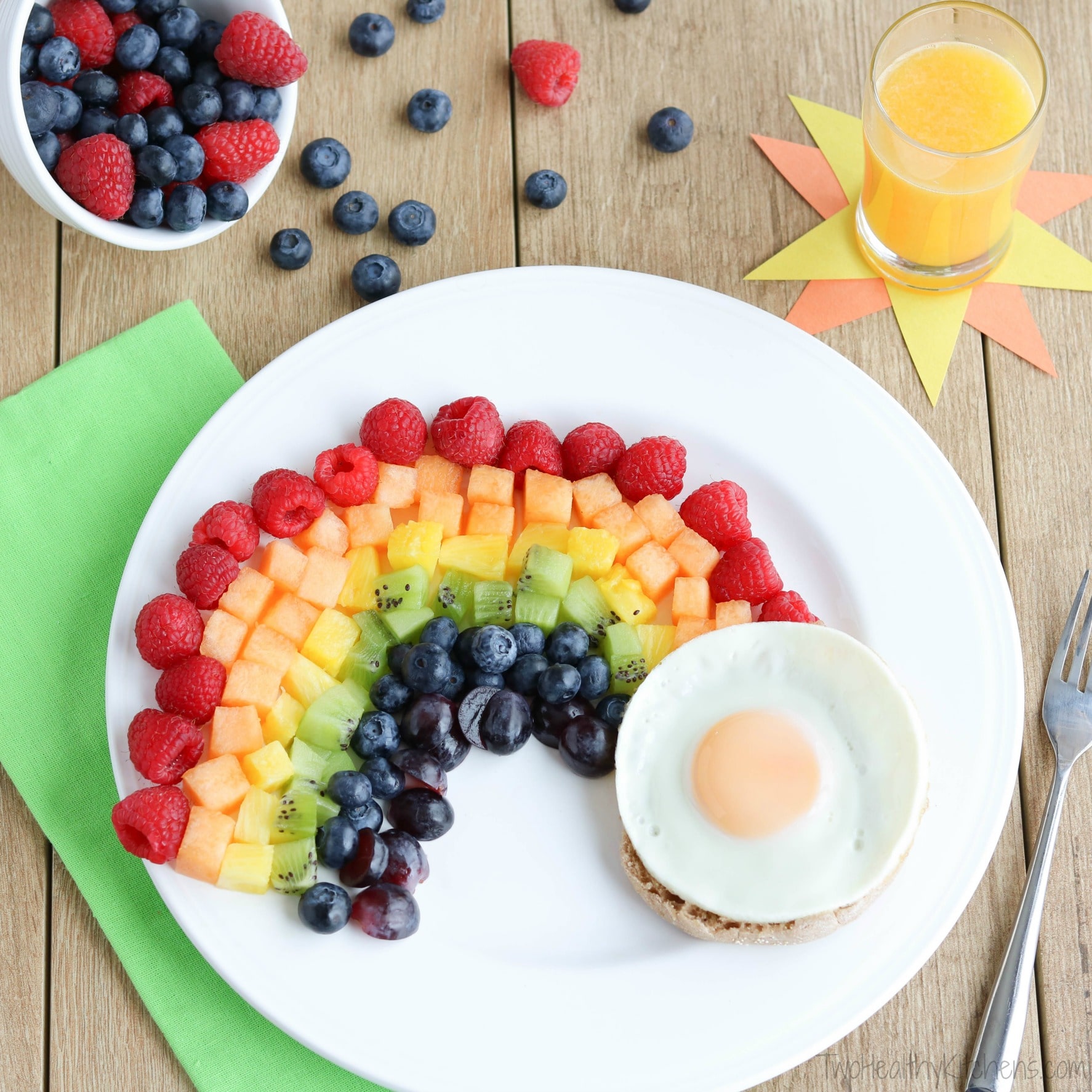 Fruit Rainbow with a Pot of Gold (Fun Breakfast Idea for Kids ...