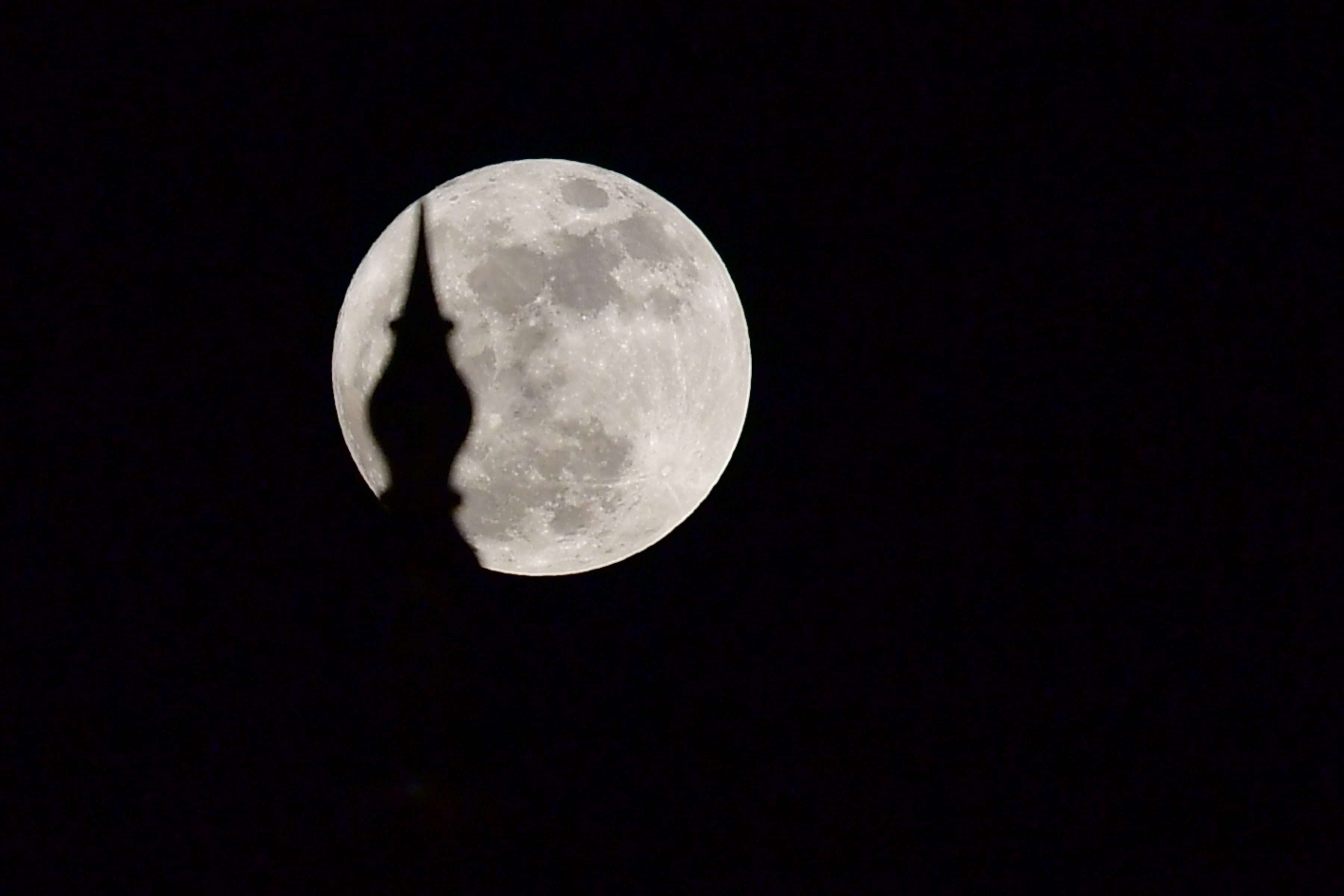 Supermoon 2018: New Year's Day 'Wolf Moon' Will Be Visible | Time