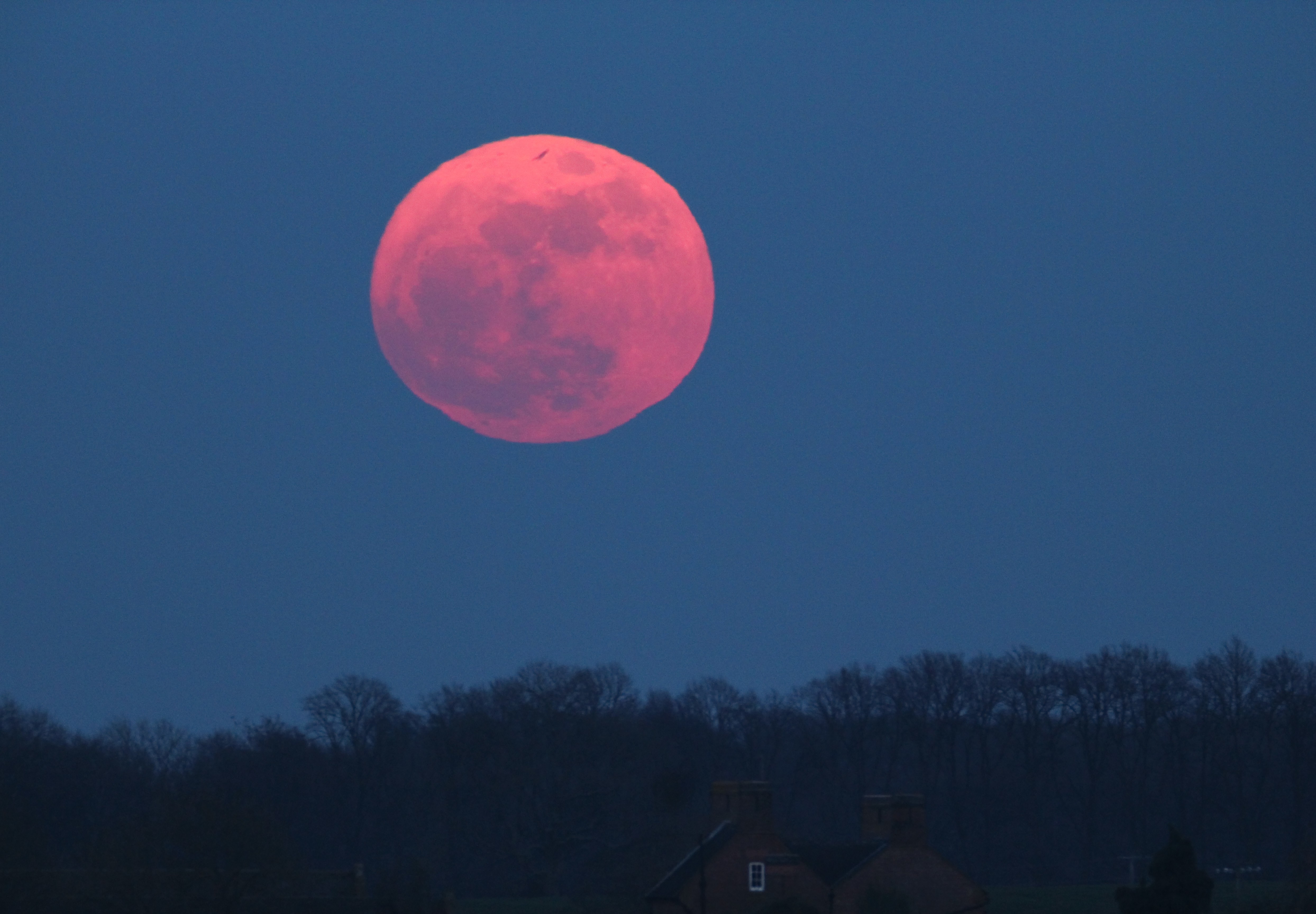 Pink Full Moon in April | Architectural Digest