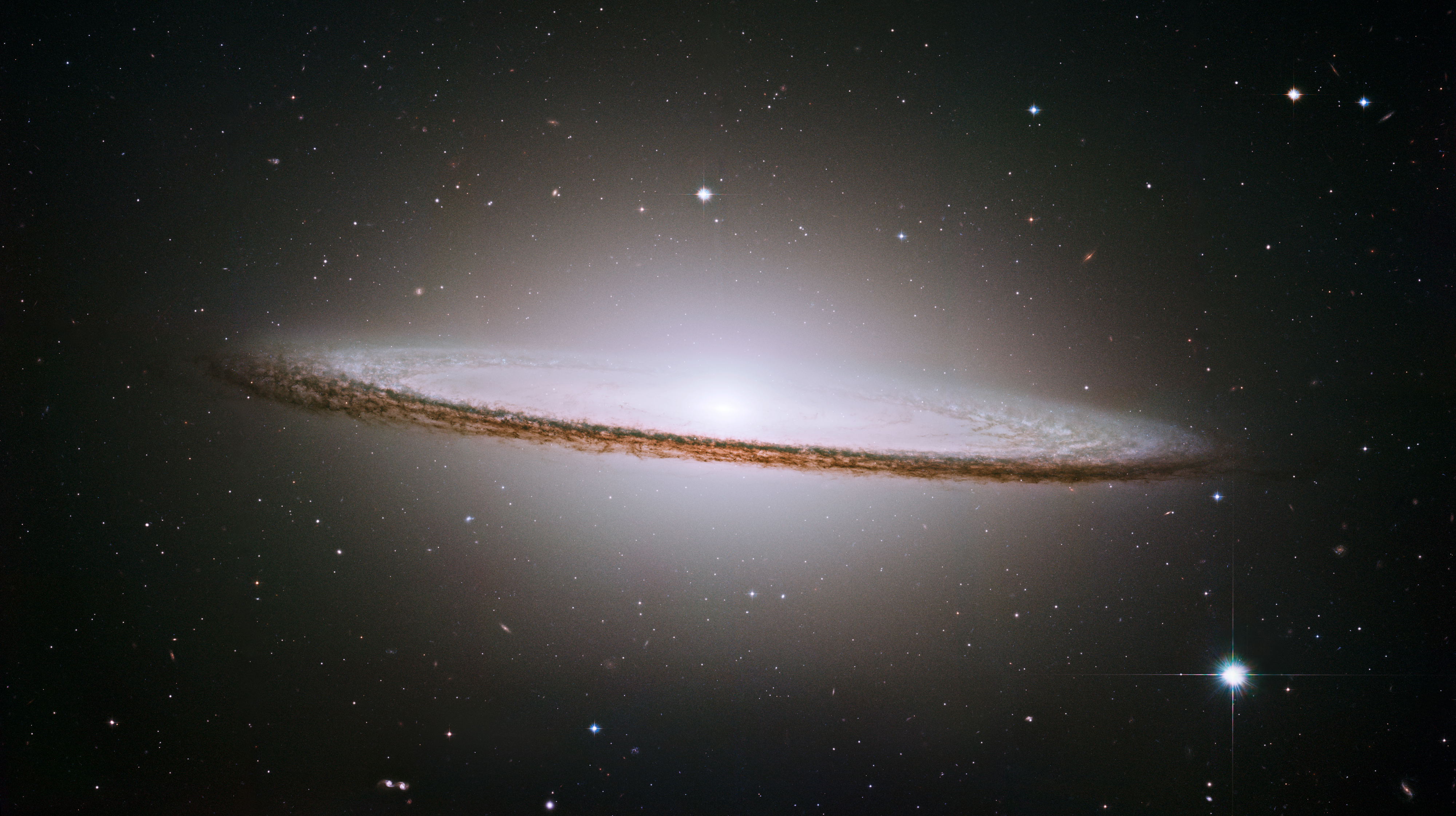 Image Archive: Galaxies | ESA/Hubble