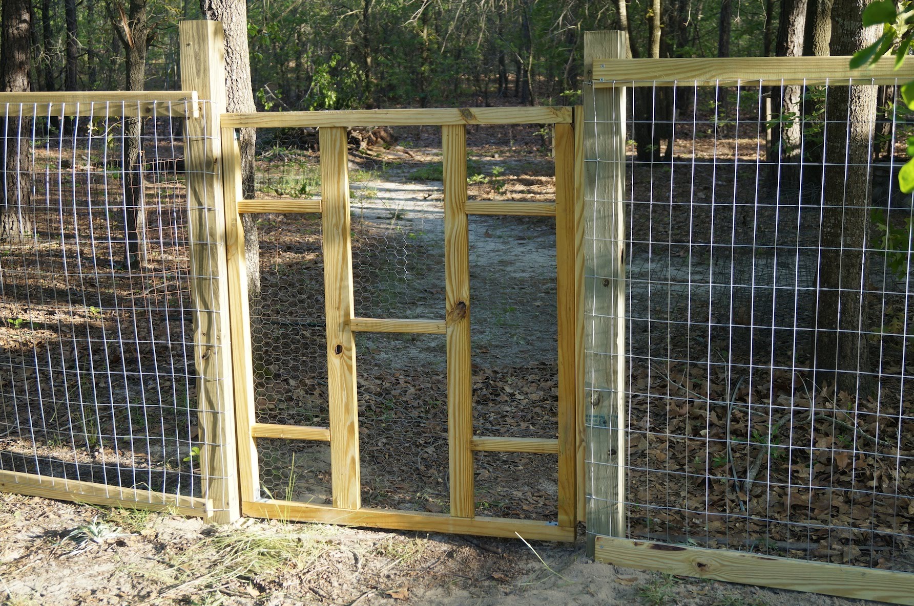 Build a Garden Gate for Less Than $10 - YouTube