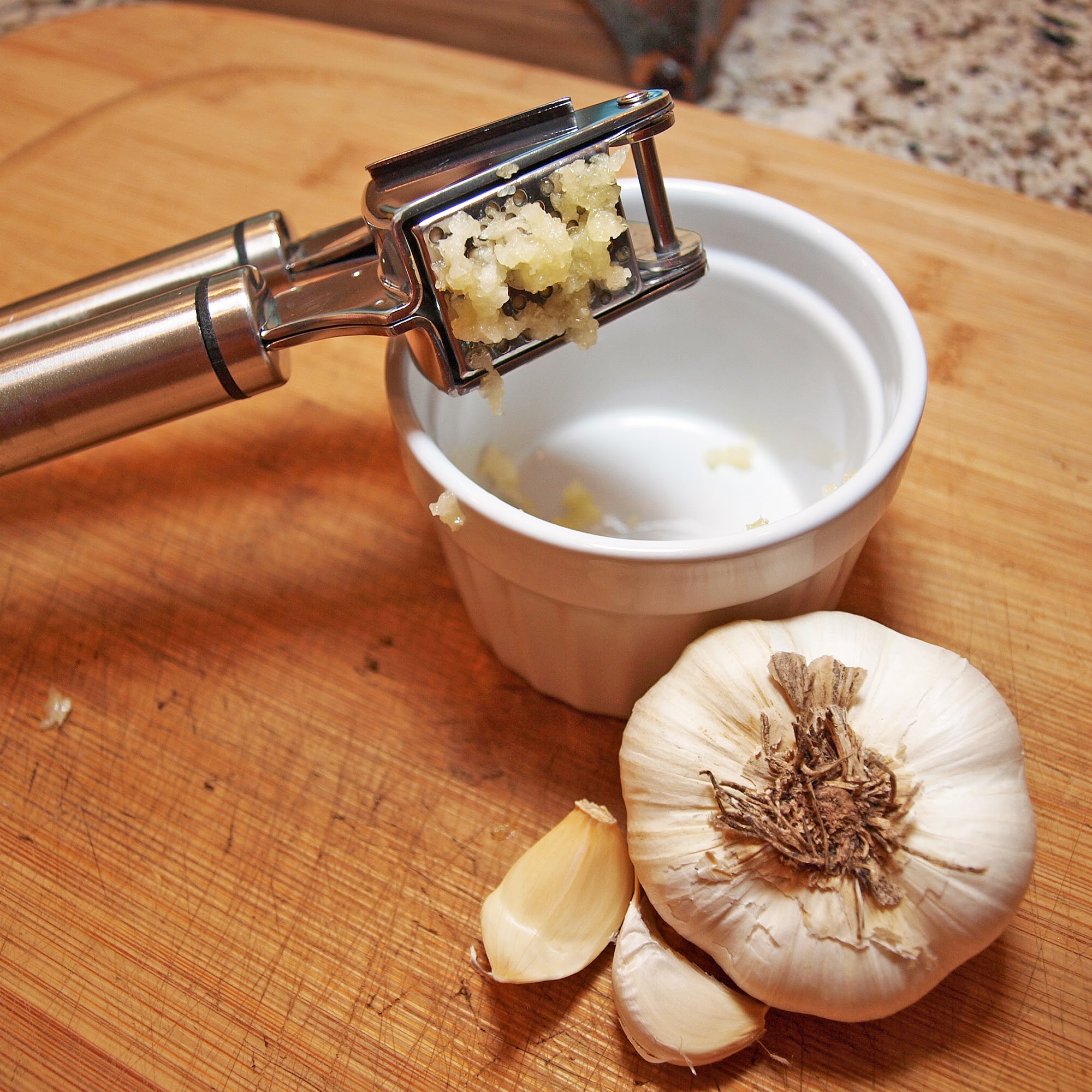 Best Garlic Press Review | Stainless Steel Garlic Mincer On Amazon ...