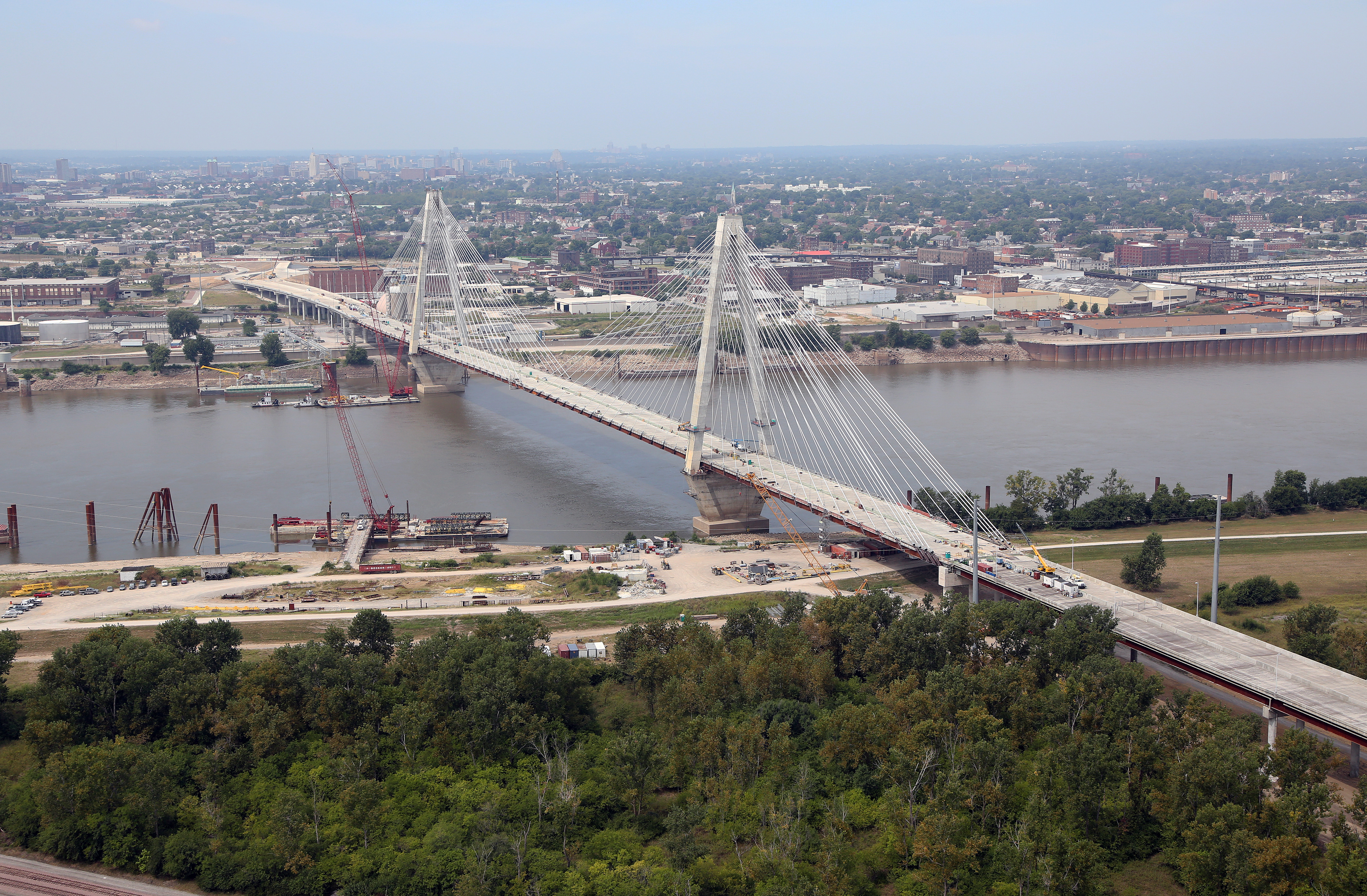Ironworkers Complete Stan Musial Veterans Memorial Bridge | The ...