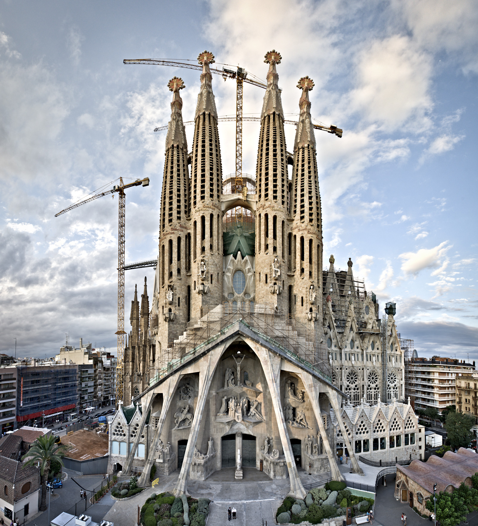 Spotlight: Antoni Gaudí | ArchDaily