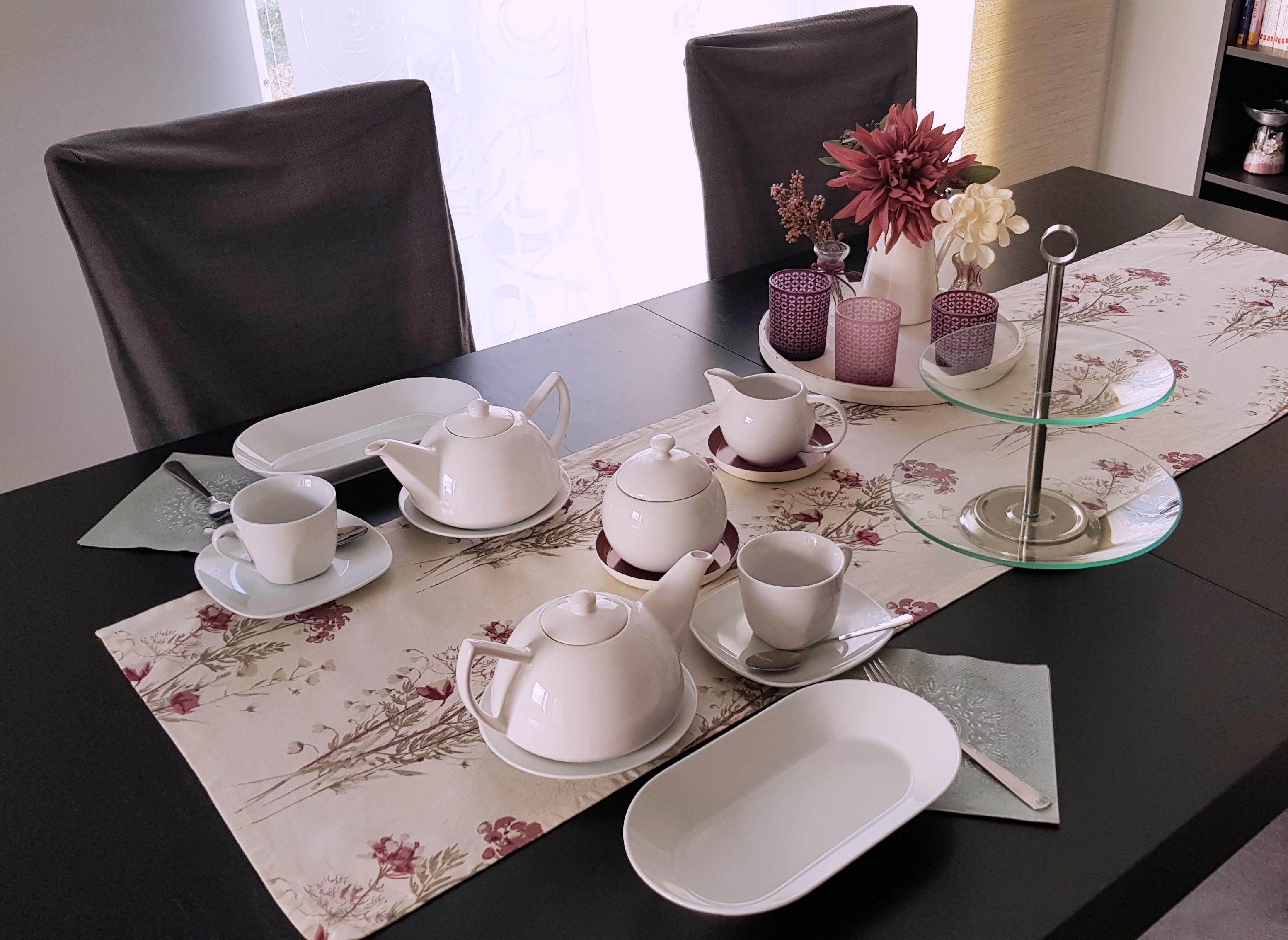 Gedeckter Tisch für die Teatime zu zweit | Home: Dining | Pinterest