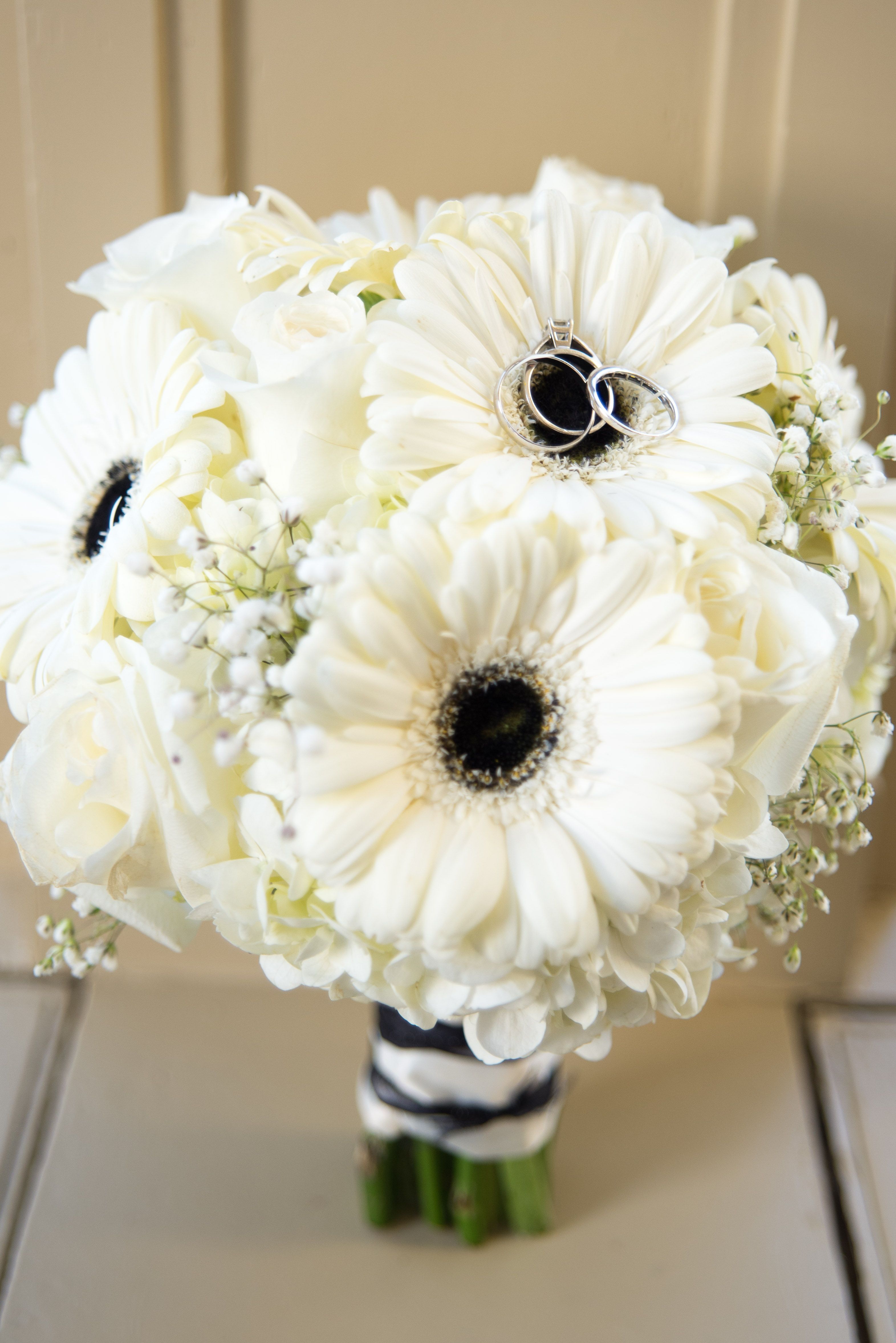 Black and white Gerbera daisy bouquet by Flowers Make Scents ...