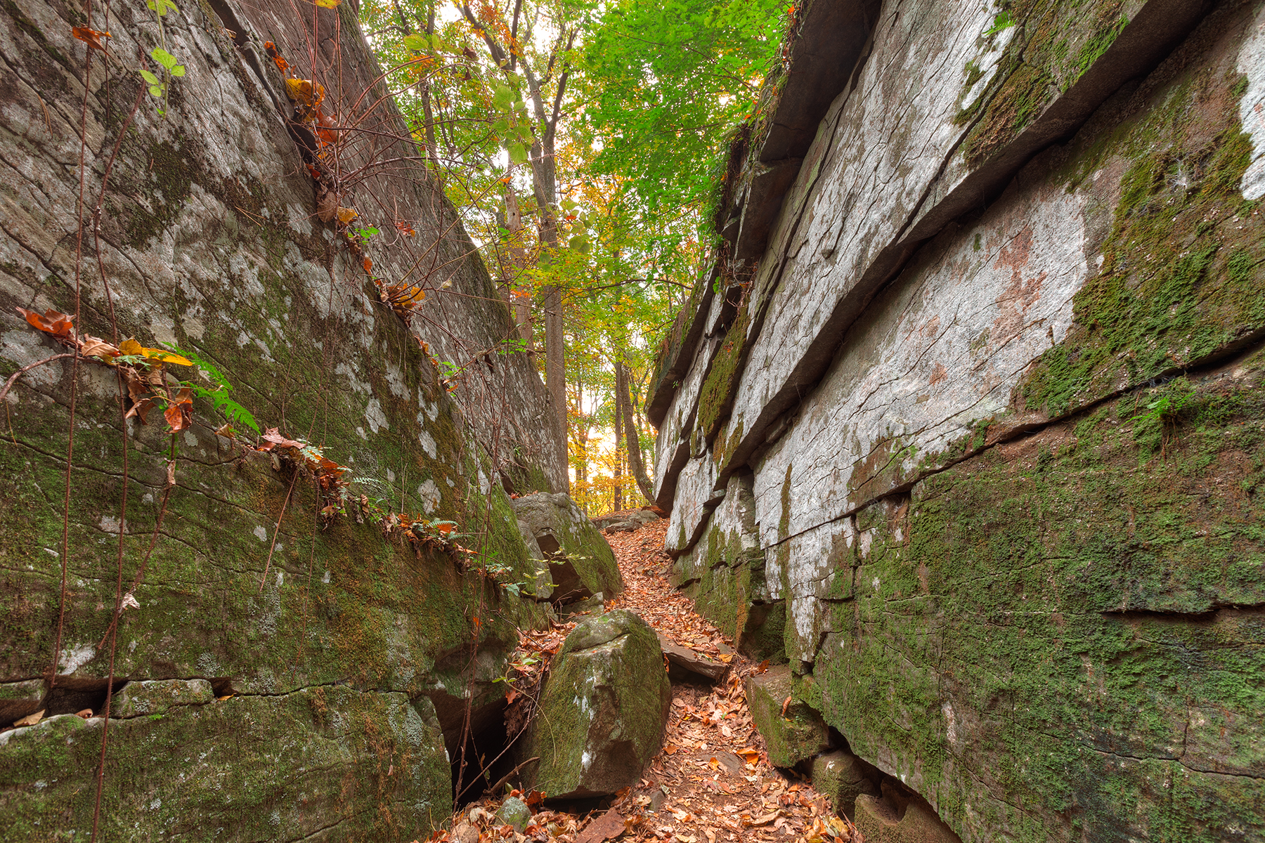 Gettysburg grotto - hdr photo