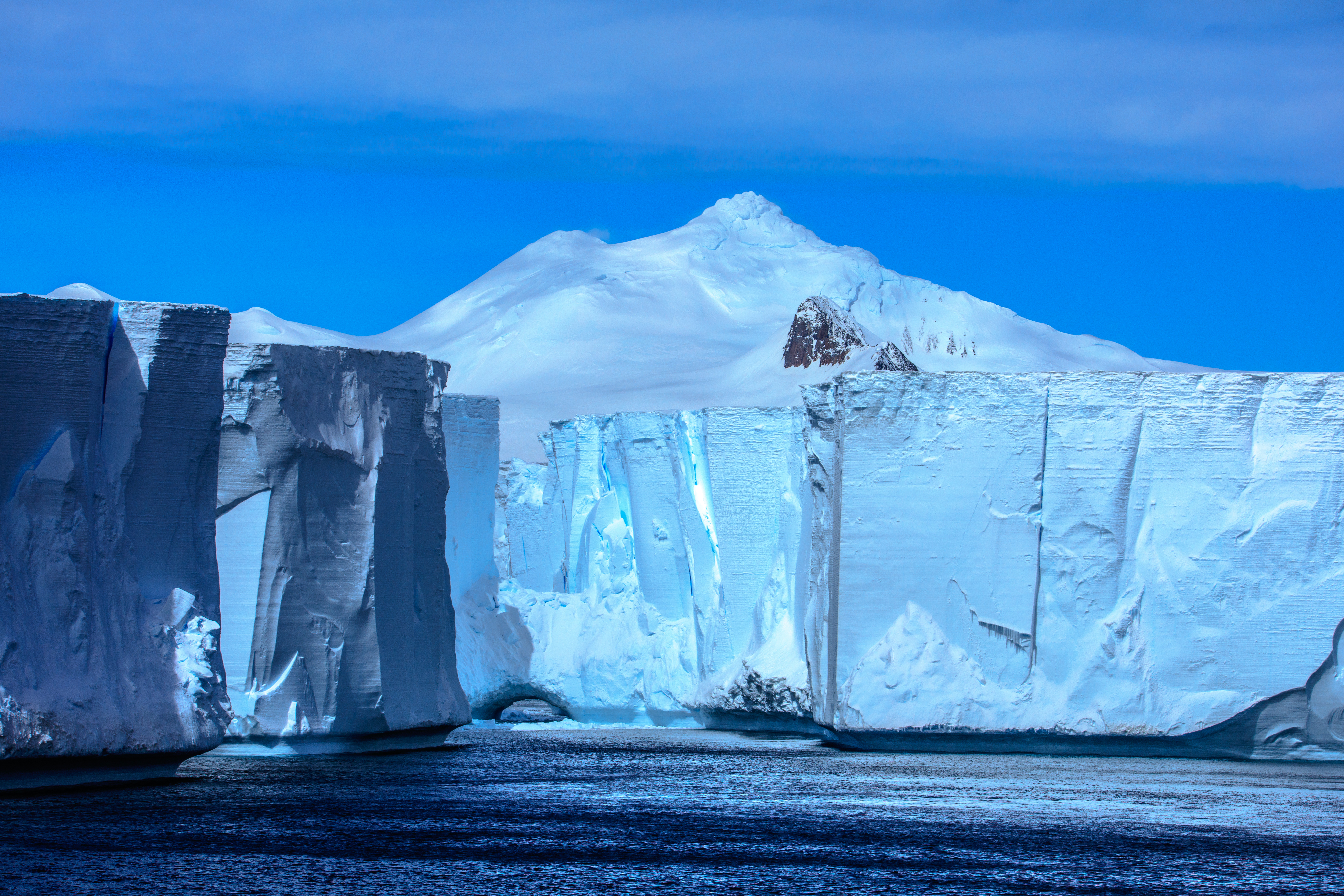 There's a Giant Iceberg that May Soon Break Off from Antarctica ...