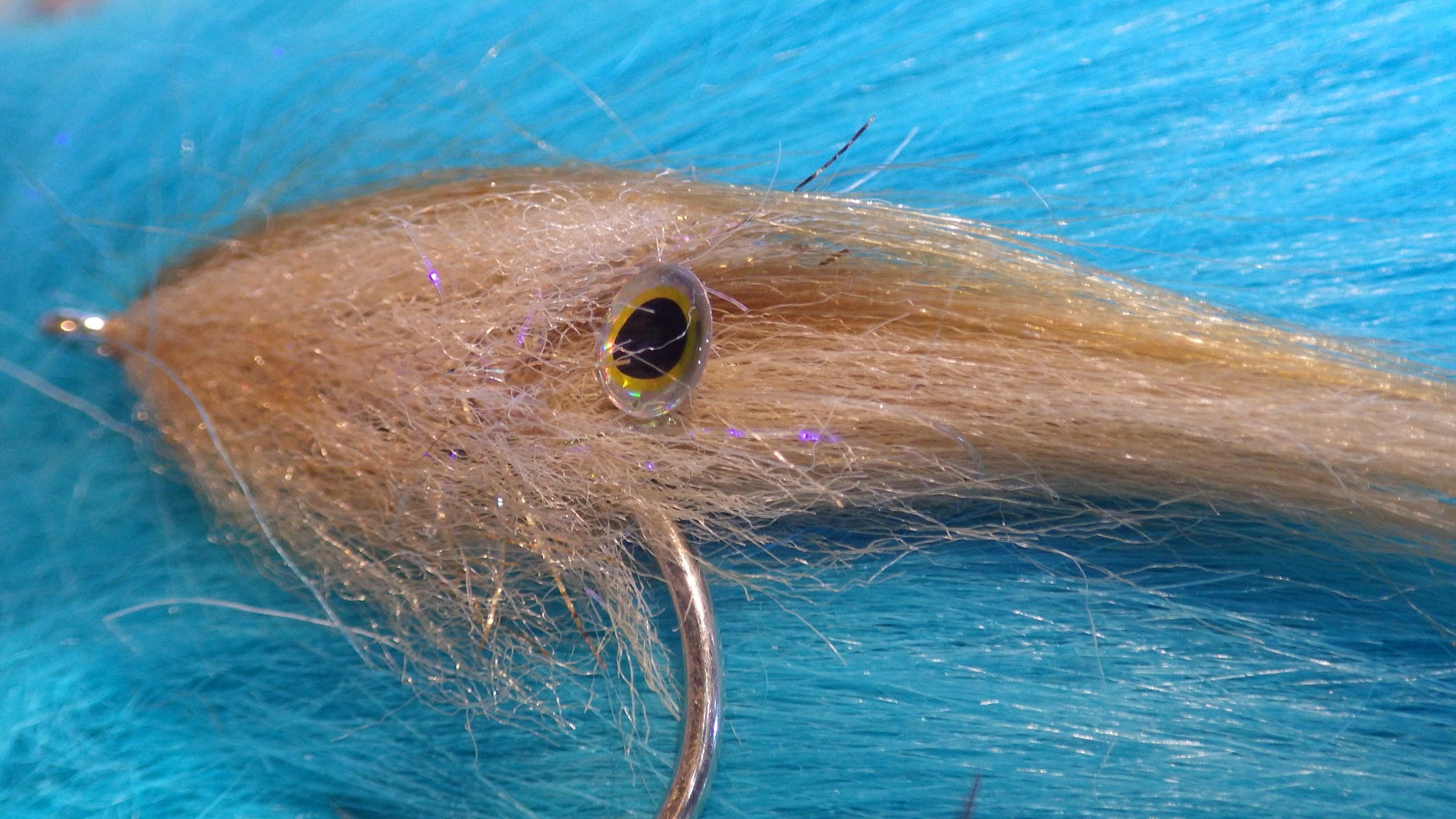 GT Squid Giant Trevally Fly - YouTube