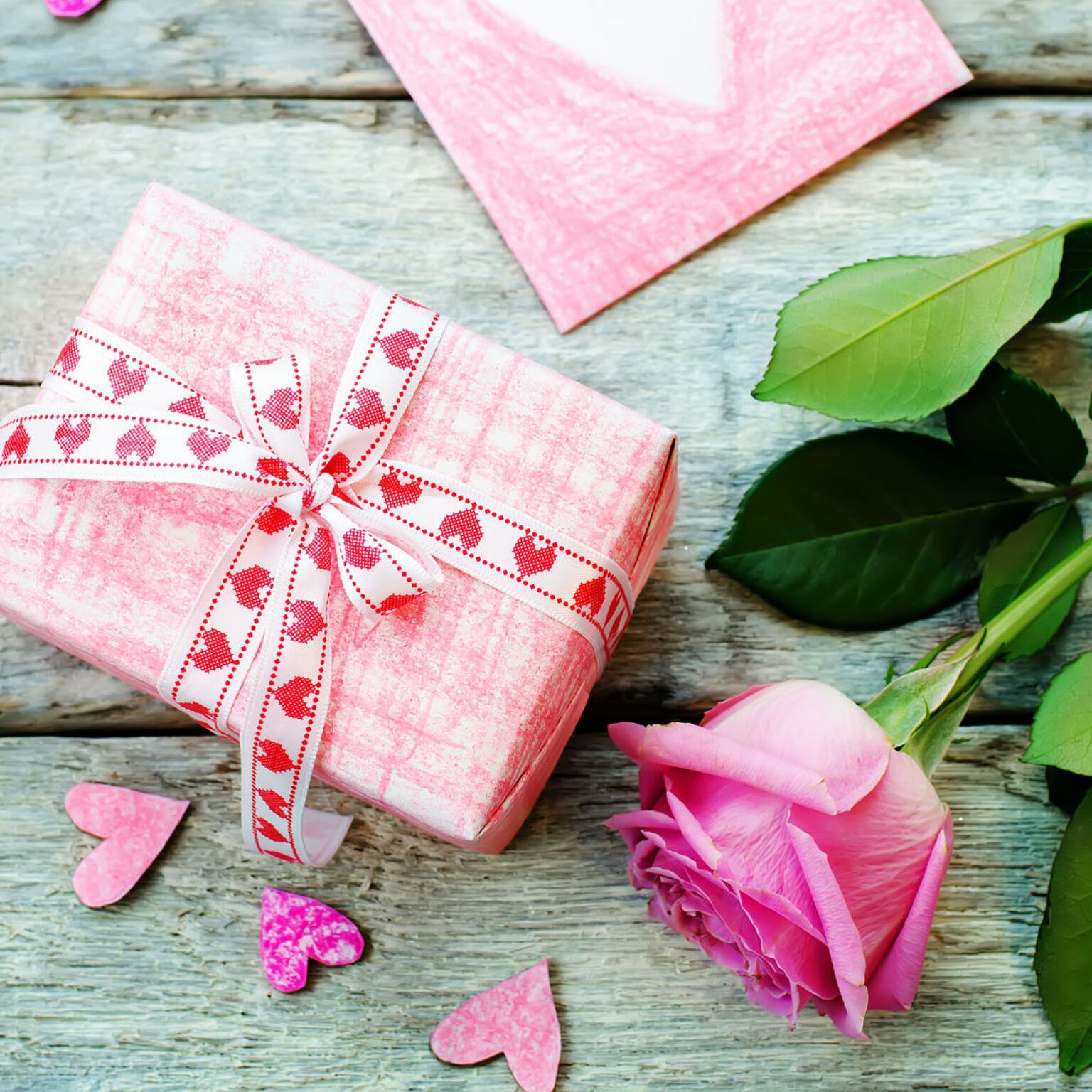 15 Awesome Valentine Gift Ideas Under $15⎢Inexpensive Valentine ...