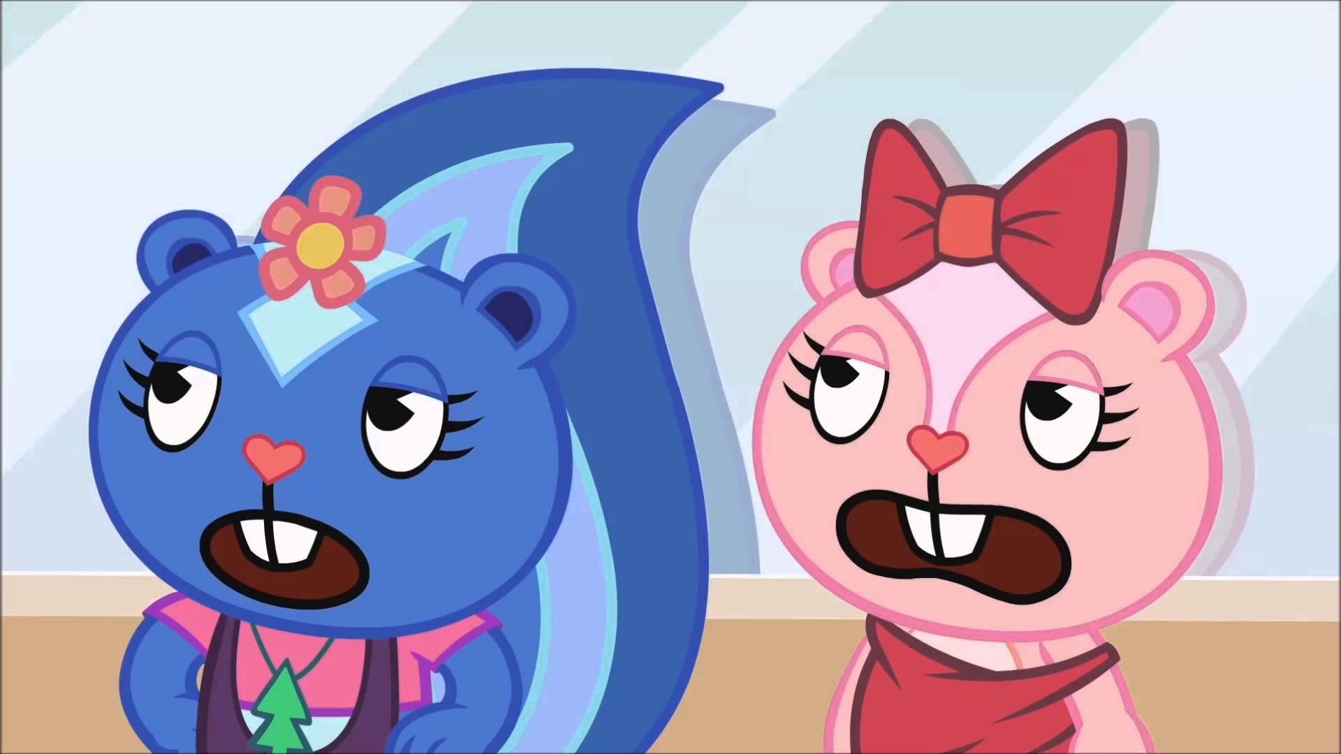 Happy Tree Friends - Disco Bear tries to flirt with Giggles and ...