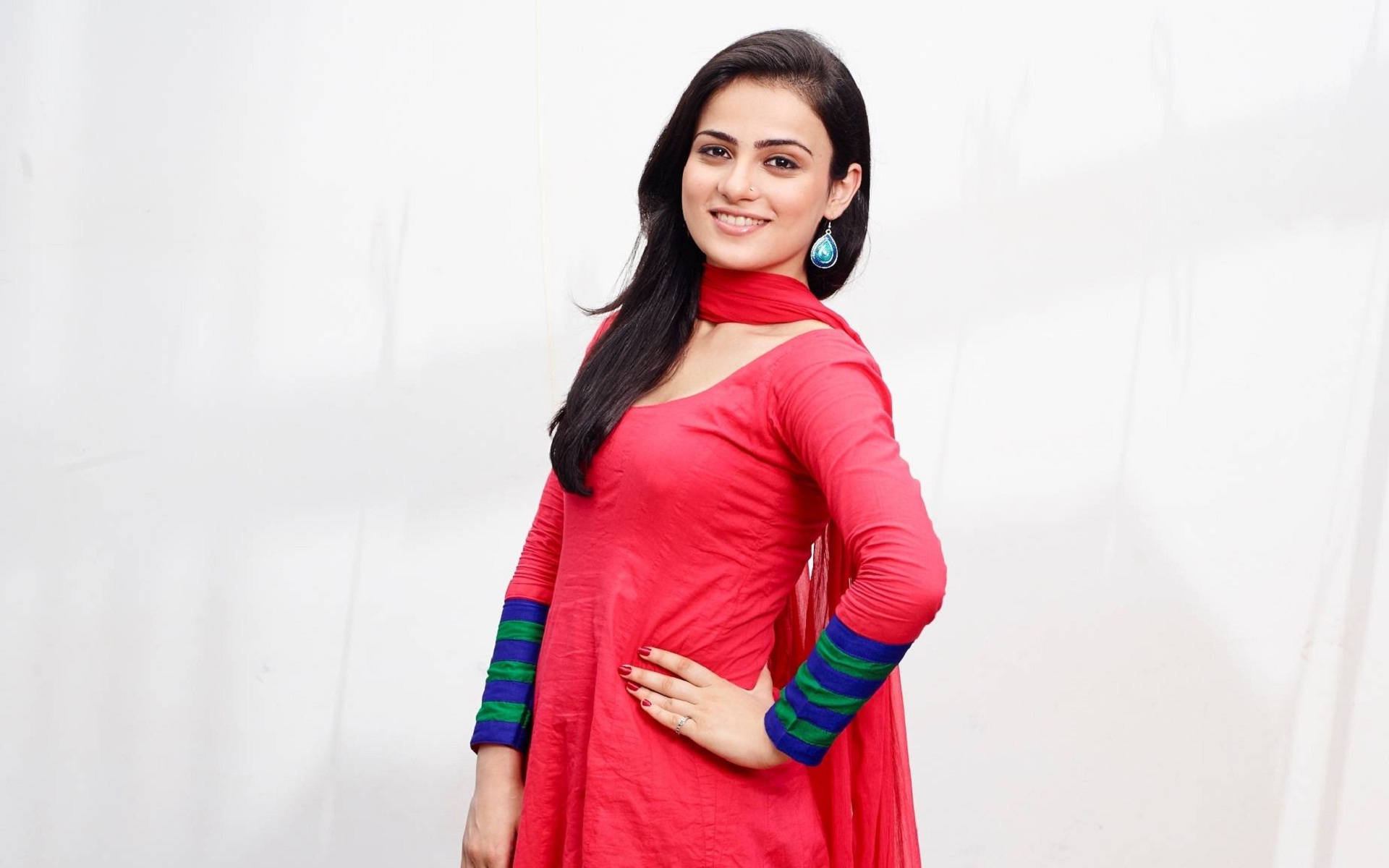 Beautiful Indian girl in red dress - New hd wallpaperNew hd wallpaper