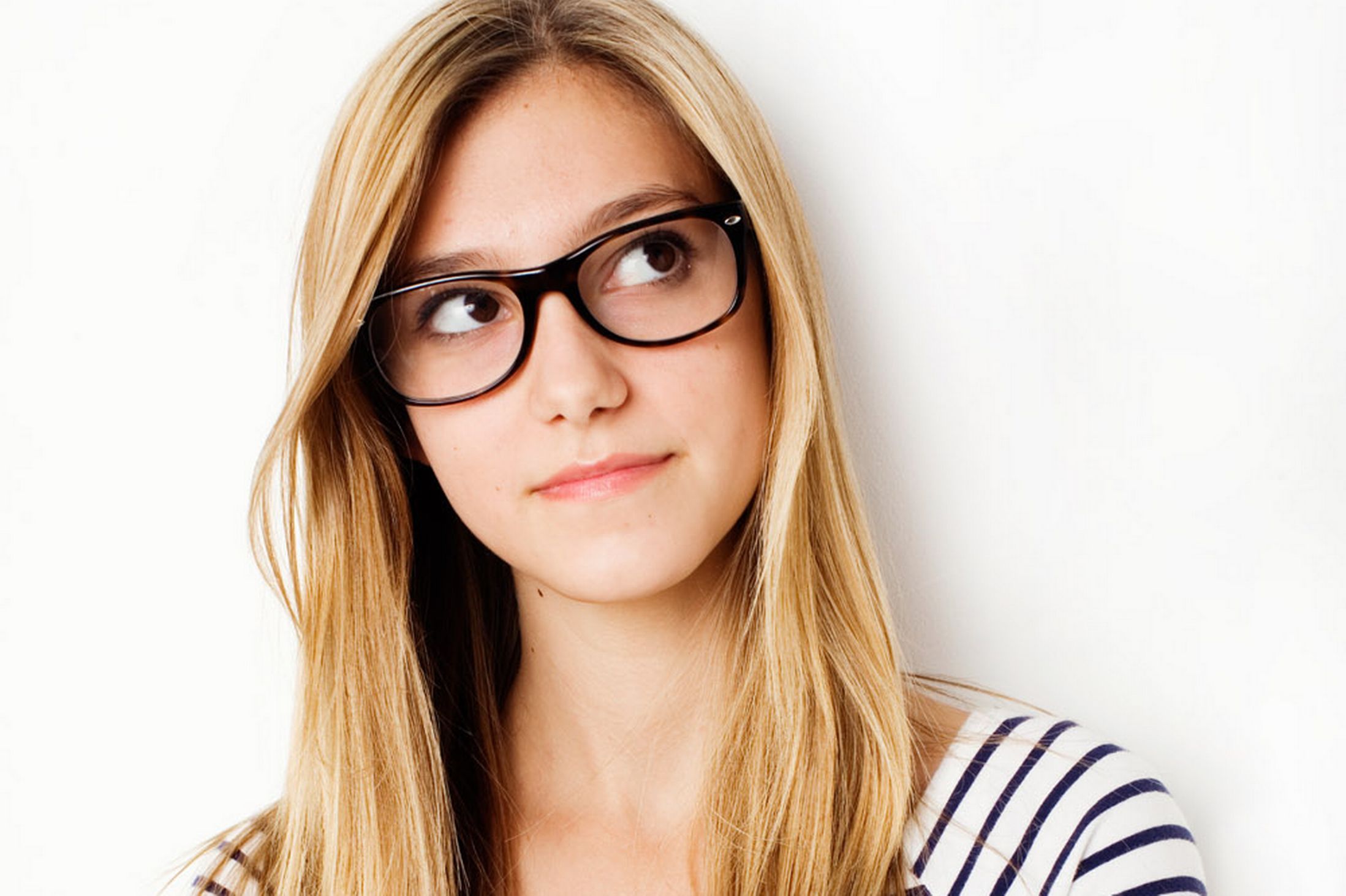 Girl-with-Glasses.jpg (2197×1463) | Girl Glasse's | Pinterest ...