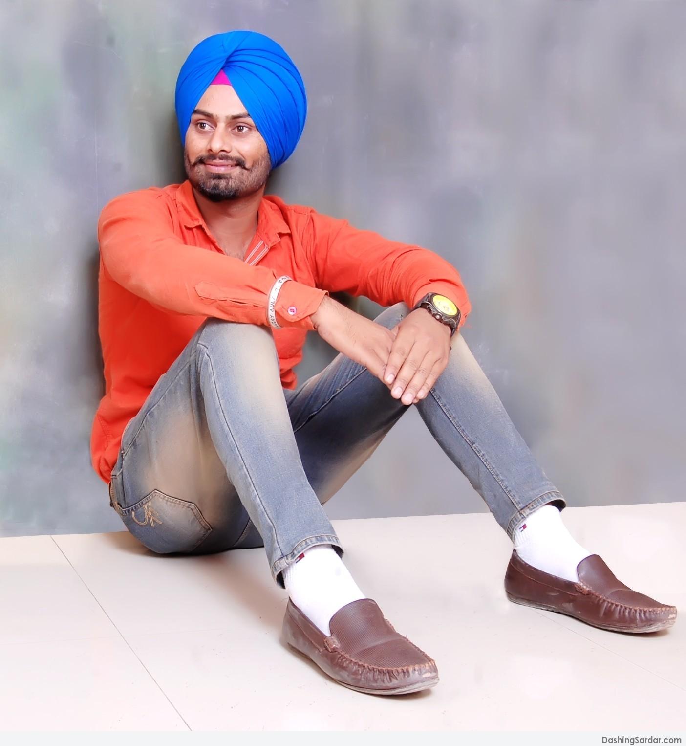 Happy Singh Giving Excellent Pose - Dashing Sardar – Good Looking ...