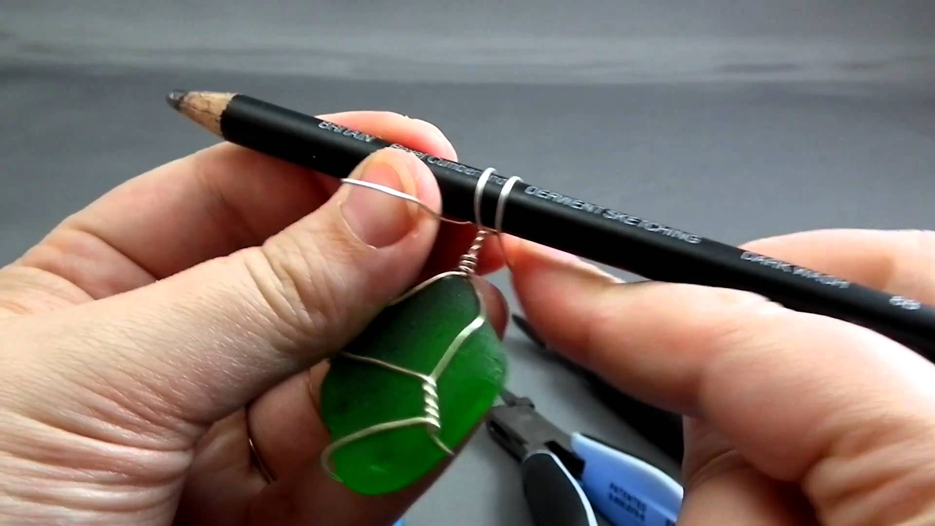 How to Wire-Wrap Beach Glass the Easy Way - YouTube