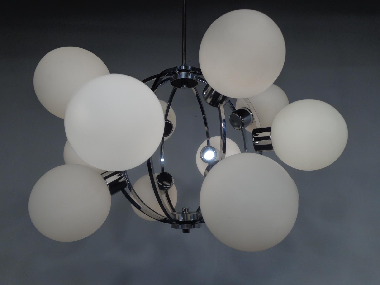 Space Age Sputnik Lamp with 12 Milk Glass Balls for sale at Pamono