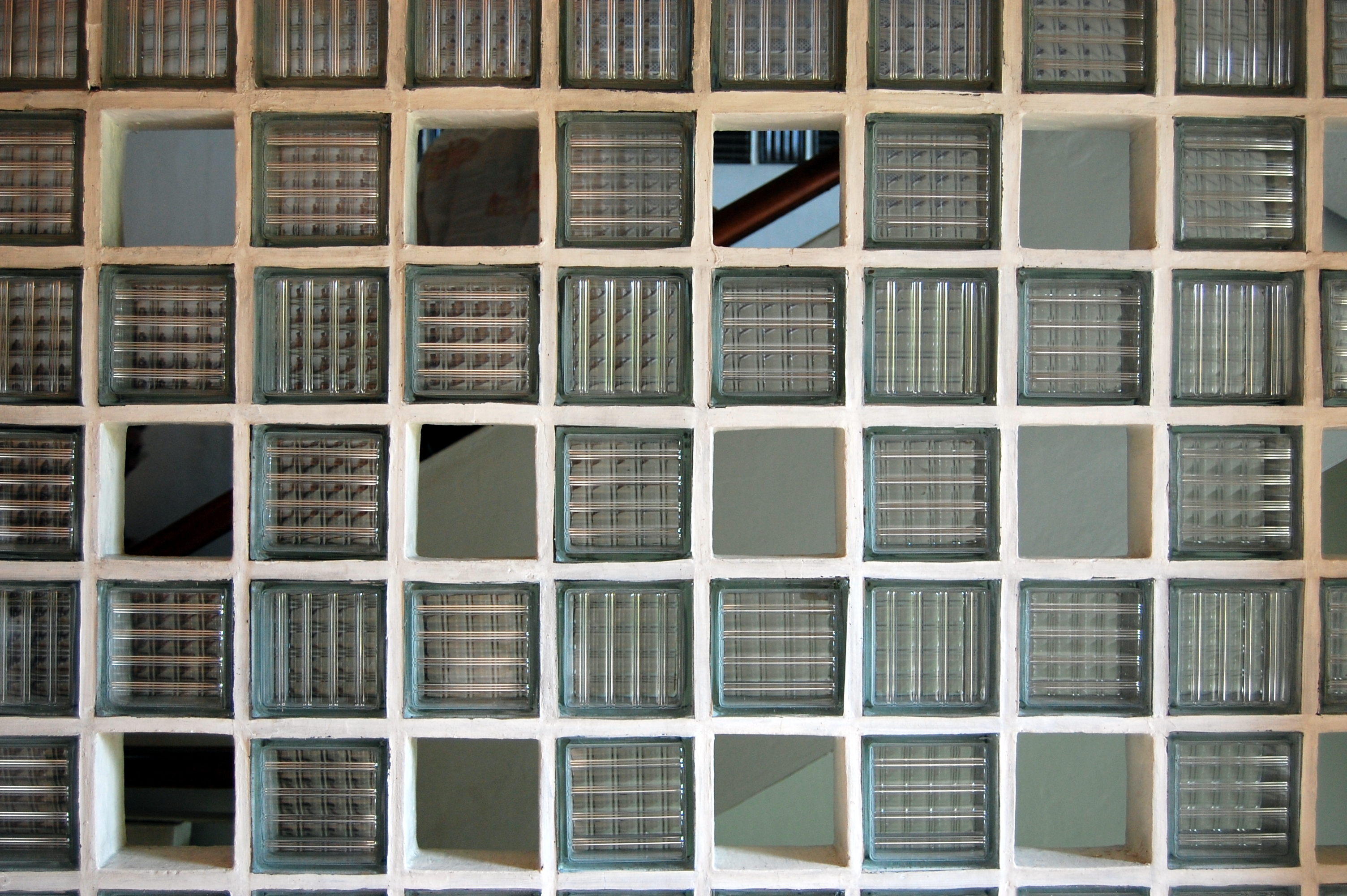 File:Glass blocks.JPG - Wikimedia Commons