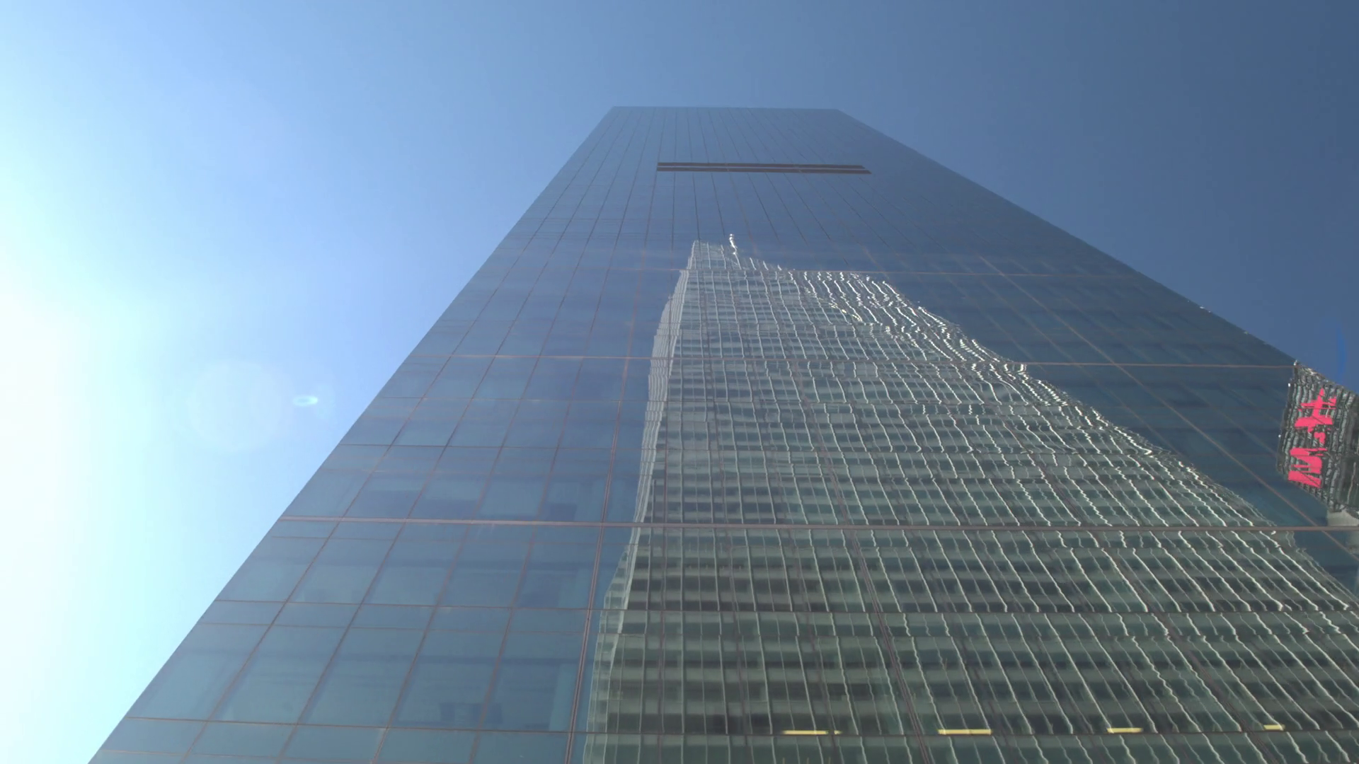 CLOSE UP: Iconic 1 WTC building reflecting in glassy skyscraper on ...