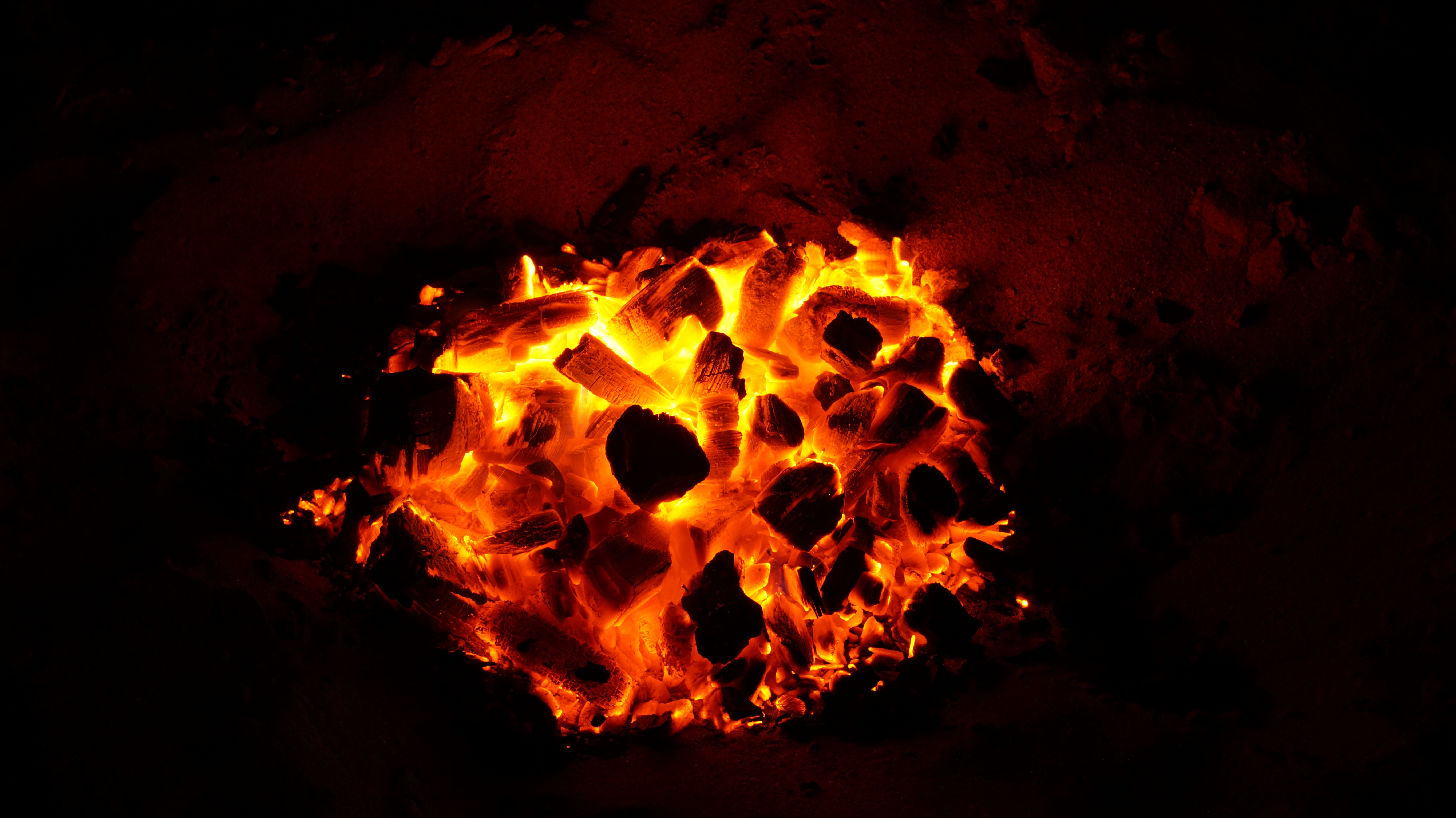 Free Images : glowing, red, flame, fire, glow, darkness, campfire ...