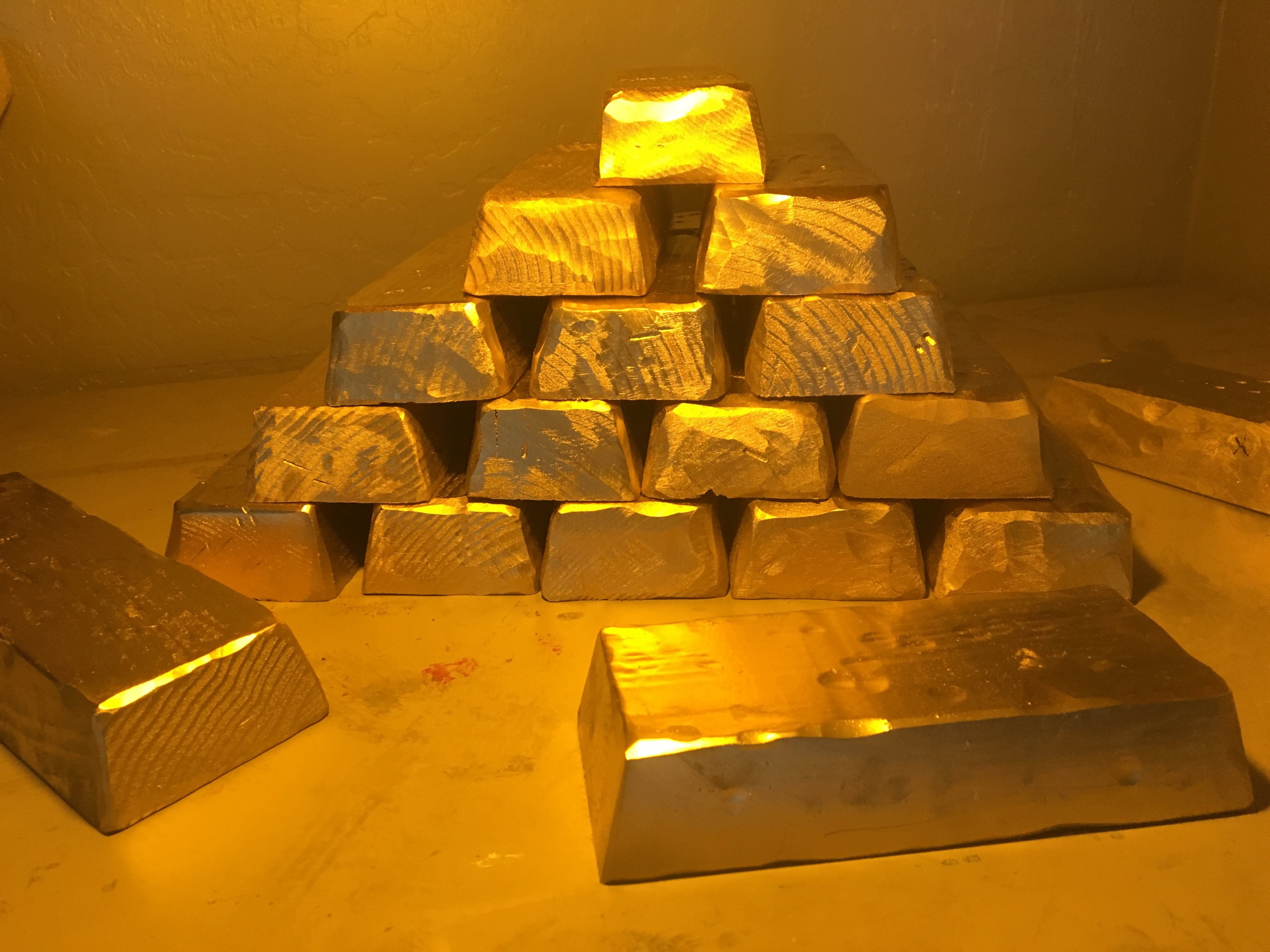 DIY Gold Bars Pirate bullion treasure prop - YouTube