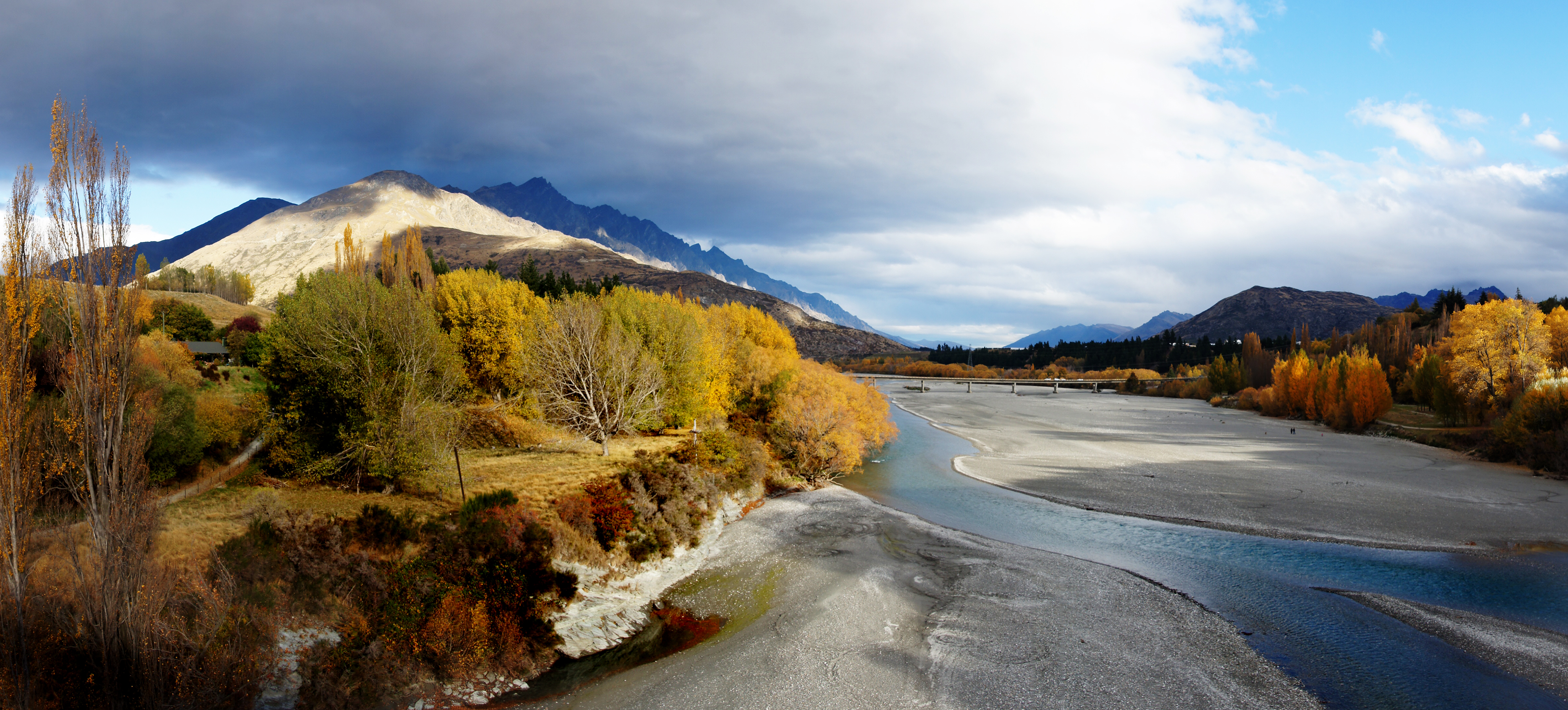 Gold on the shotover river. otago (5) photo