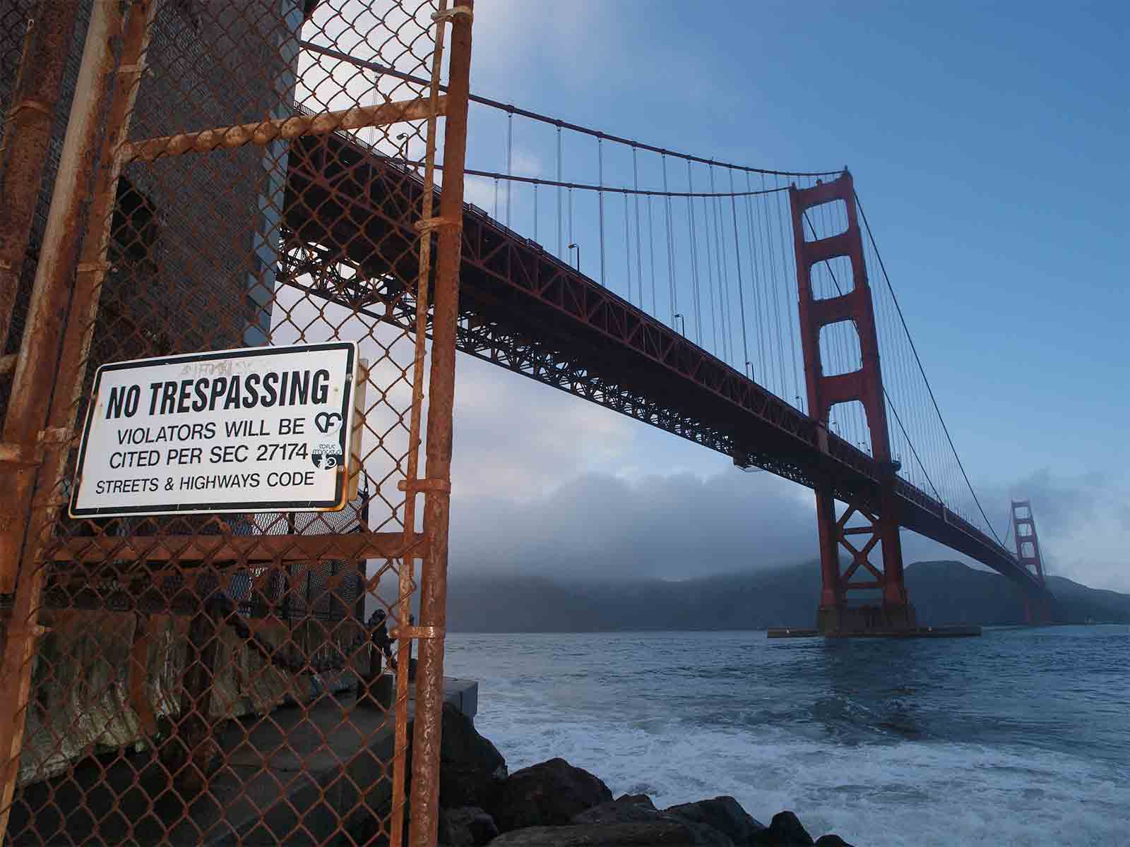 Engineers inspecting Golden Gate Bridge - by bcn_sfex - April 30 ...