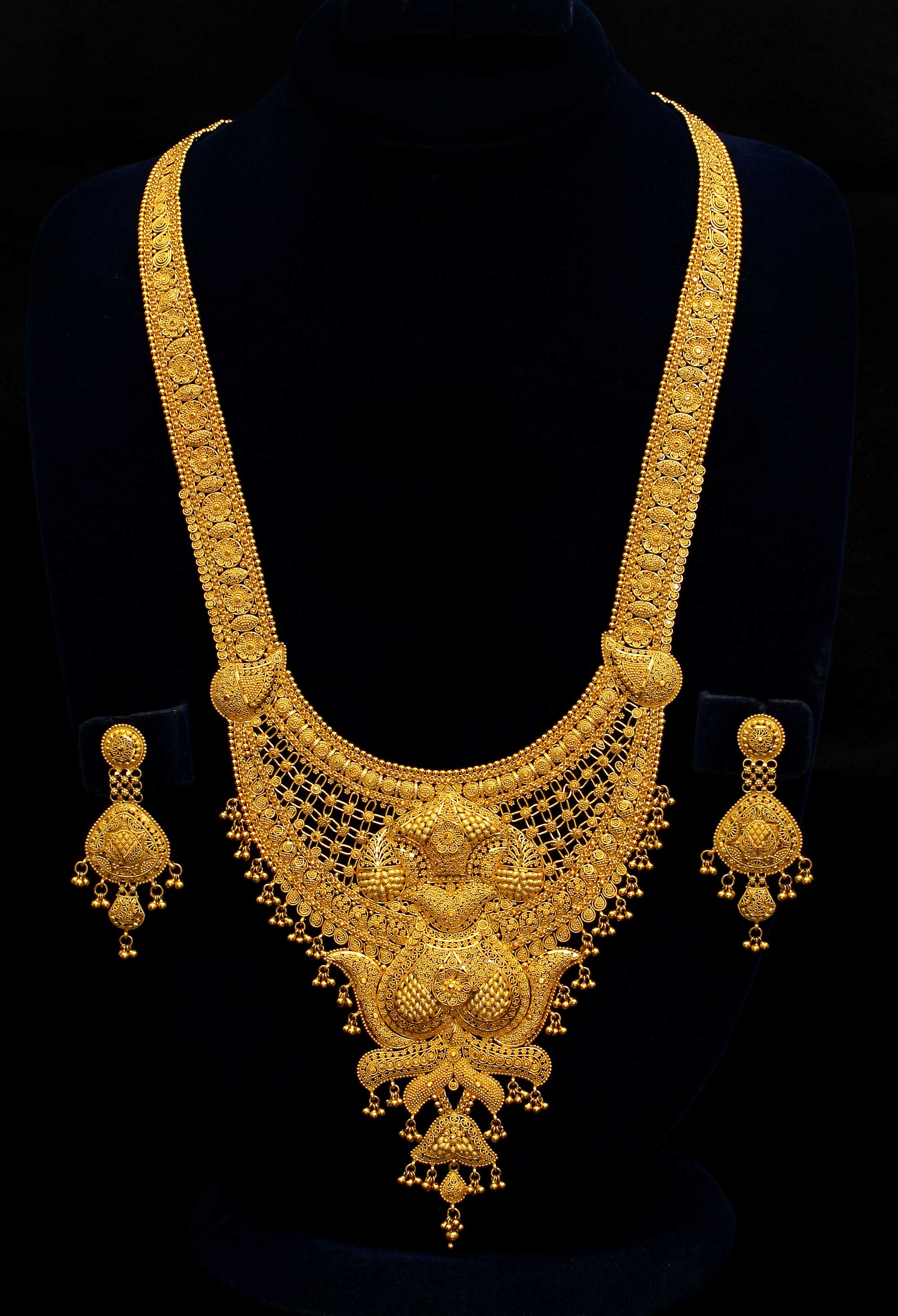 golden jewellery necklace images