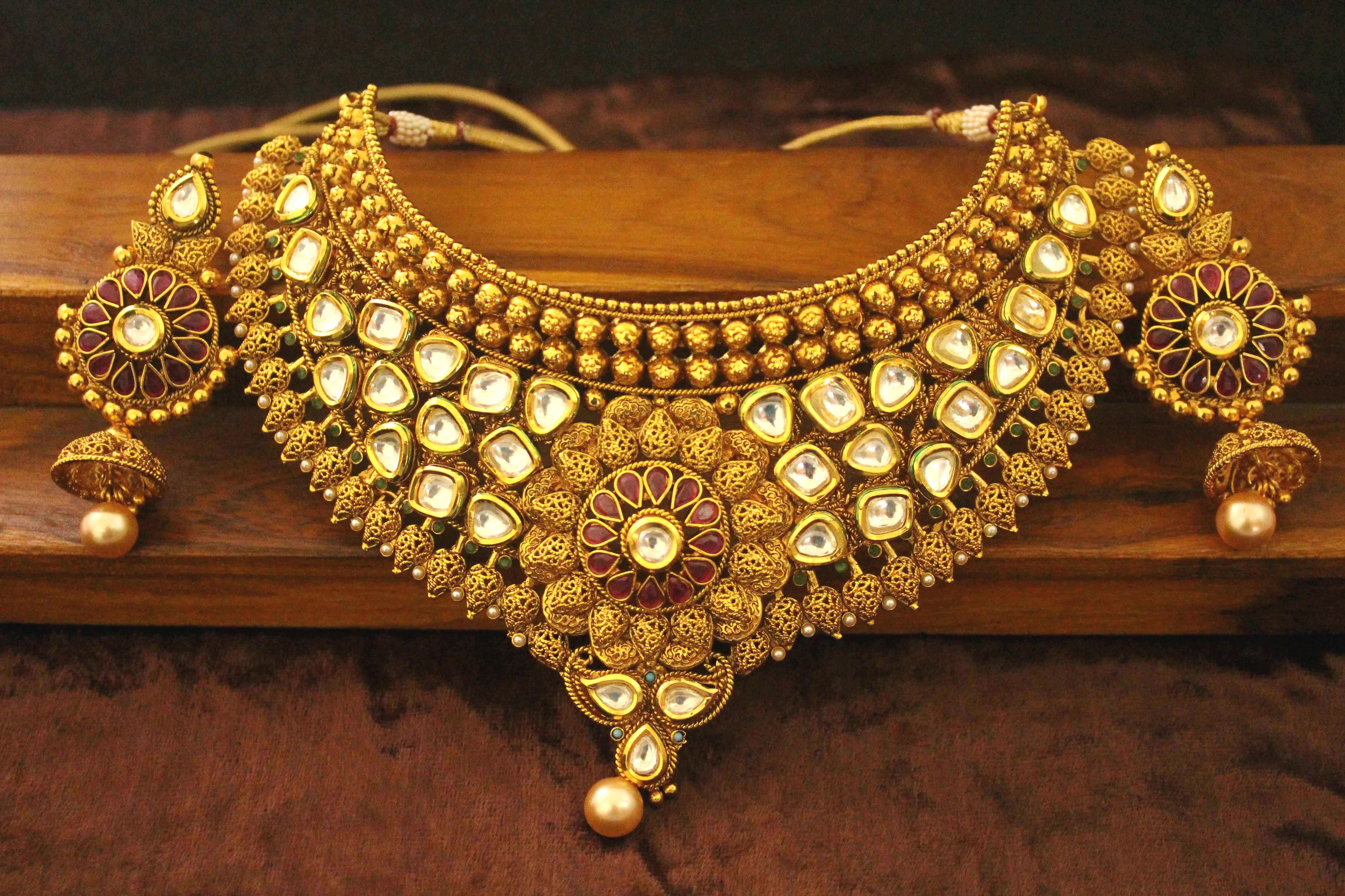 golden necklace 62 - Dwarkesh Jewels