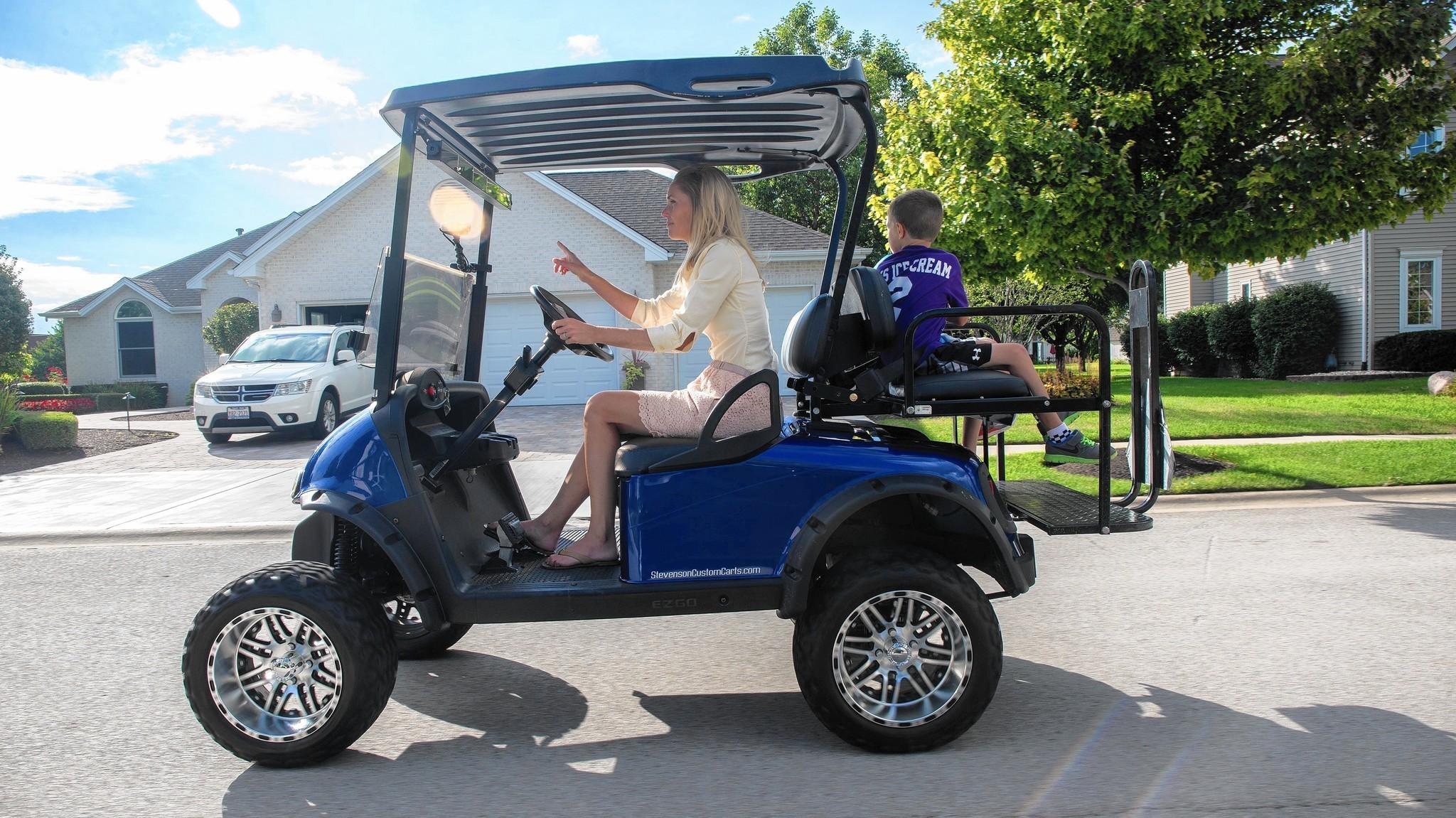 Small Illinois towns drive golf cart popularity, but safety a ...