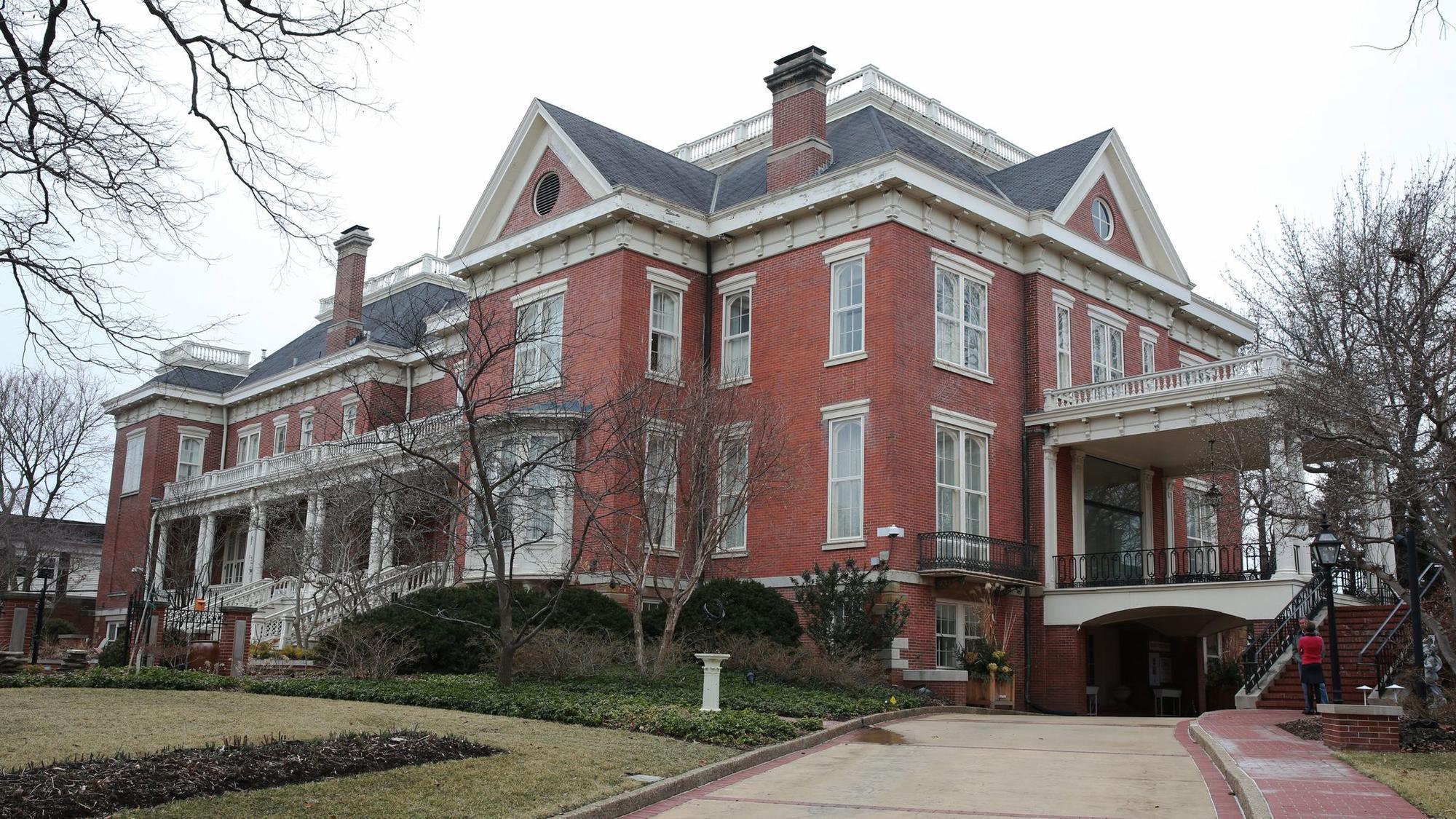 Diana Rauner calls governor's mansion mess a 'metaphor' for state ...